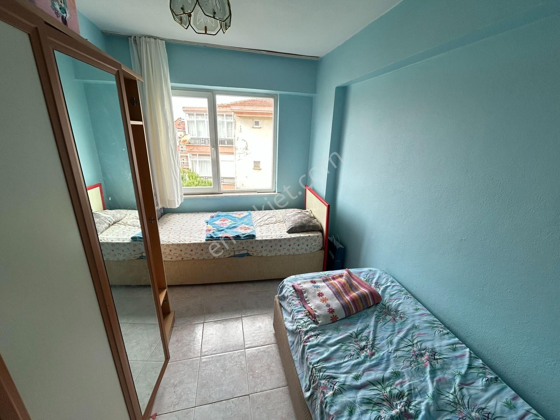 Cihan Emlak Erdekte Denize 300m Merkezi Konumda Eşyalı 2+1 Daire - Görsel 23