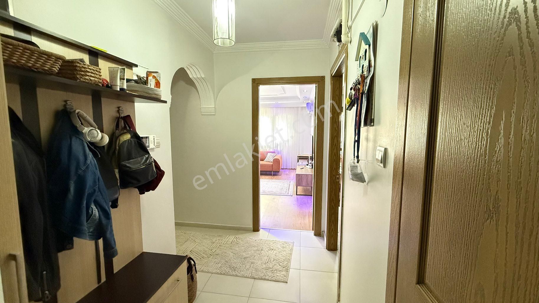 Bayraklı’da Geniş Metrajlı Merkezi Konumda 3+1 Modern Daire - Görsel 32