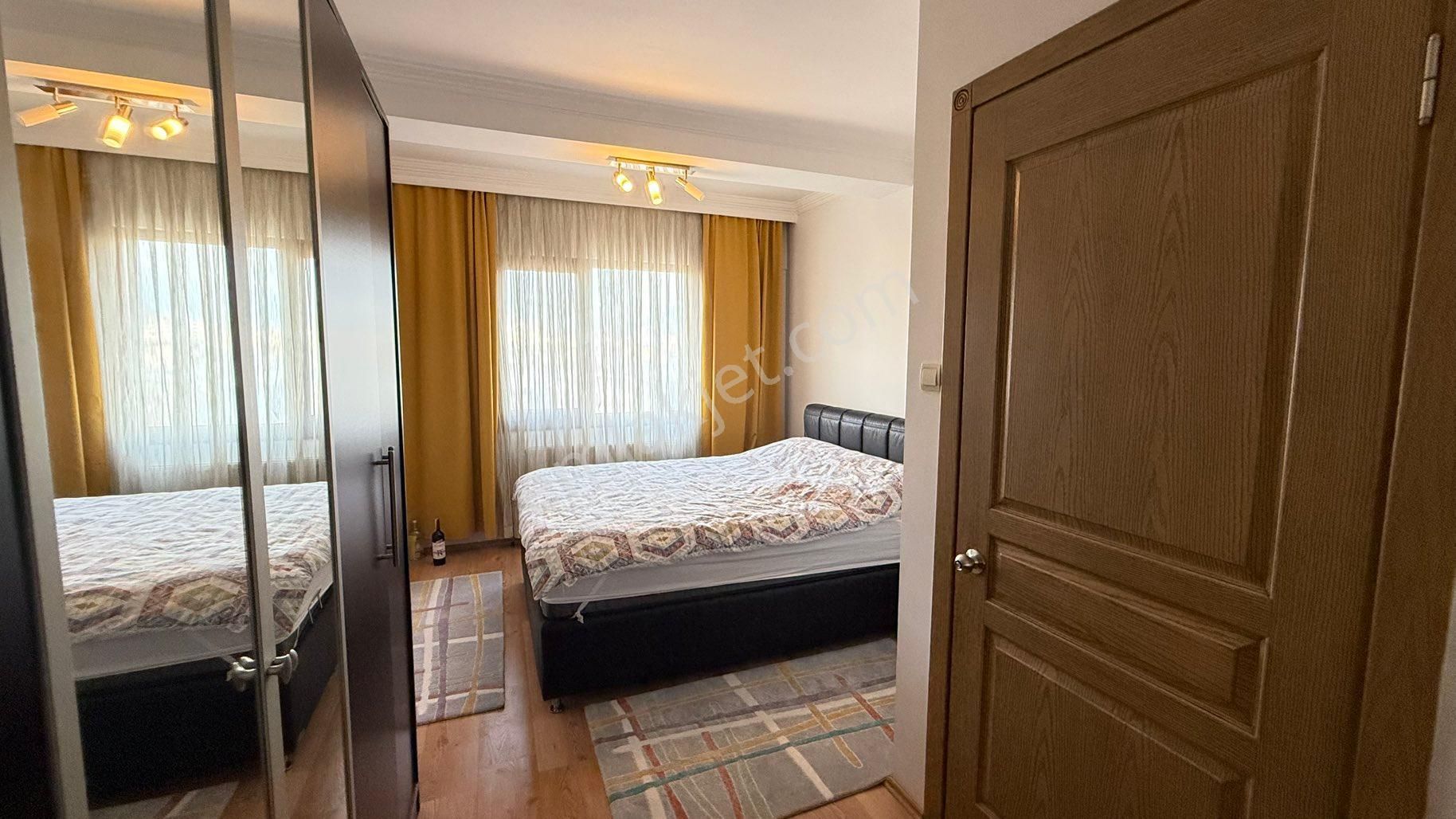 Bayraklı’da Geniş Metrajlı Merkezi Konumda 3+1 Modern Daire - Görsel 13