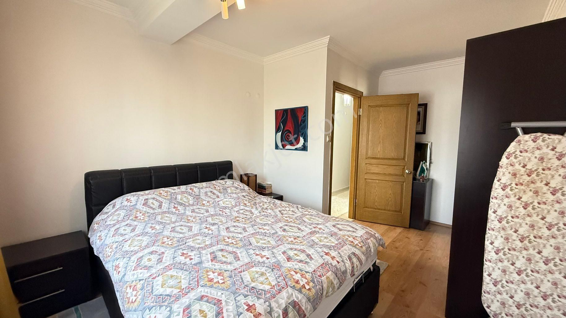 Bayraklı’da Geniş Metrajlı Merkezi Konumda 3+1 Modern Daire - Görsel 15