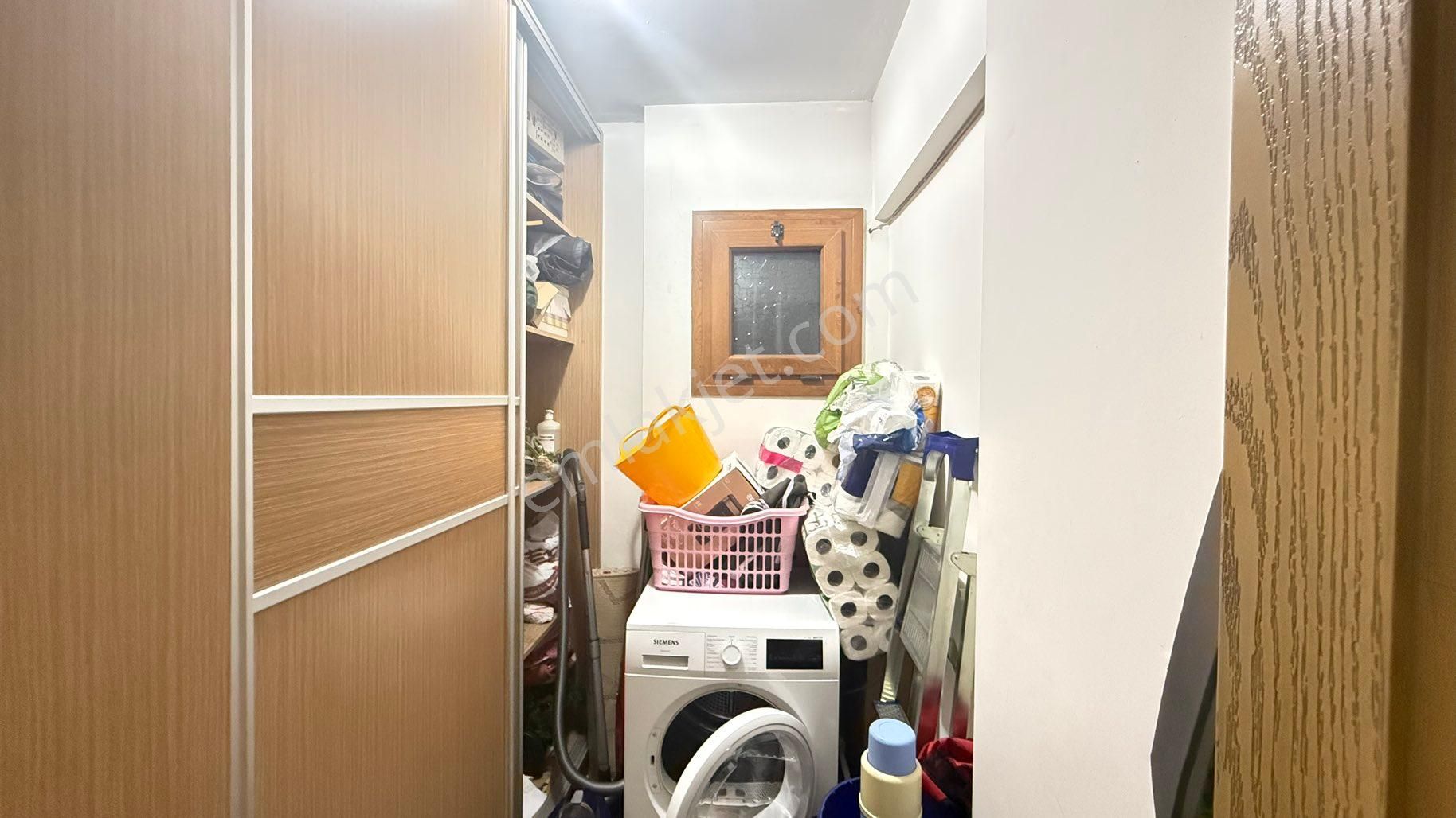 Bayraklı’da Geniş Metrajlı Merkezi Konumda 3+1 Modern Daire - Görsel 33