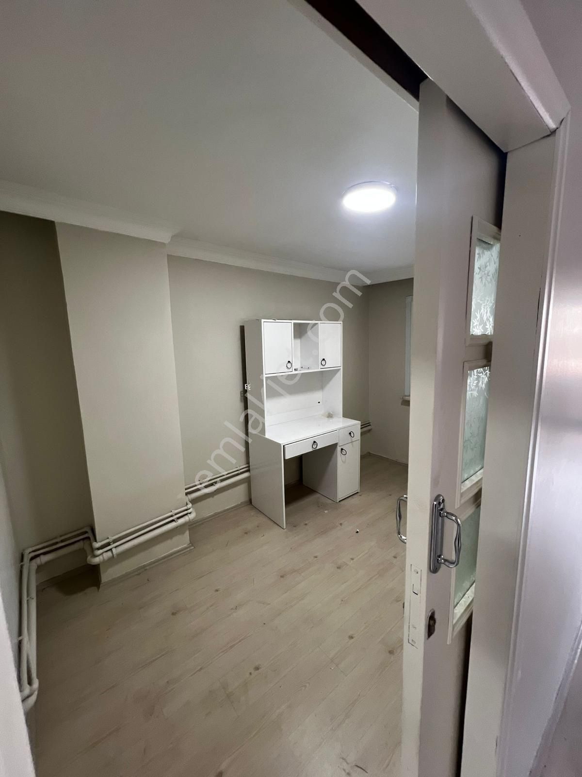 Özgür İnşaat Barbaros Hayrettin Paşa Mah'de 2+1 Temiz Çatı Katı Senelik Kiralık Daire - Görsel 14