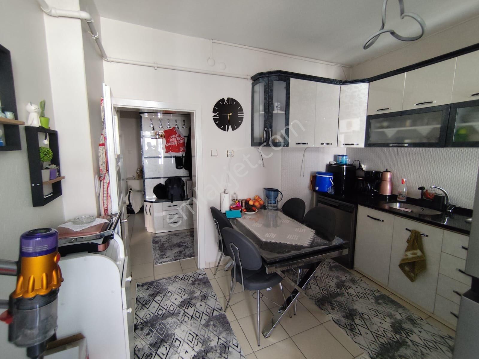 Fatih Mah Ara Kat 2+1 Satılık Daire - Görsel 15