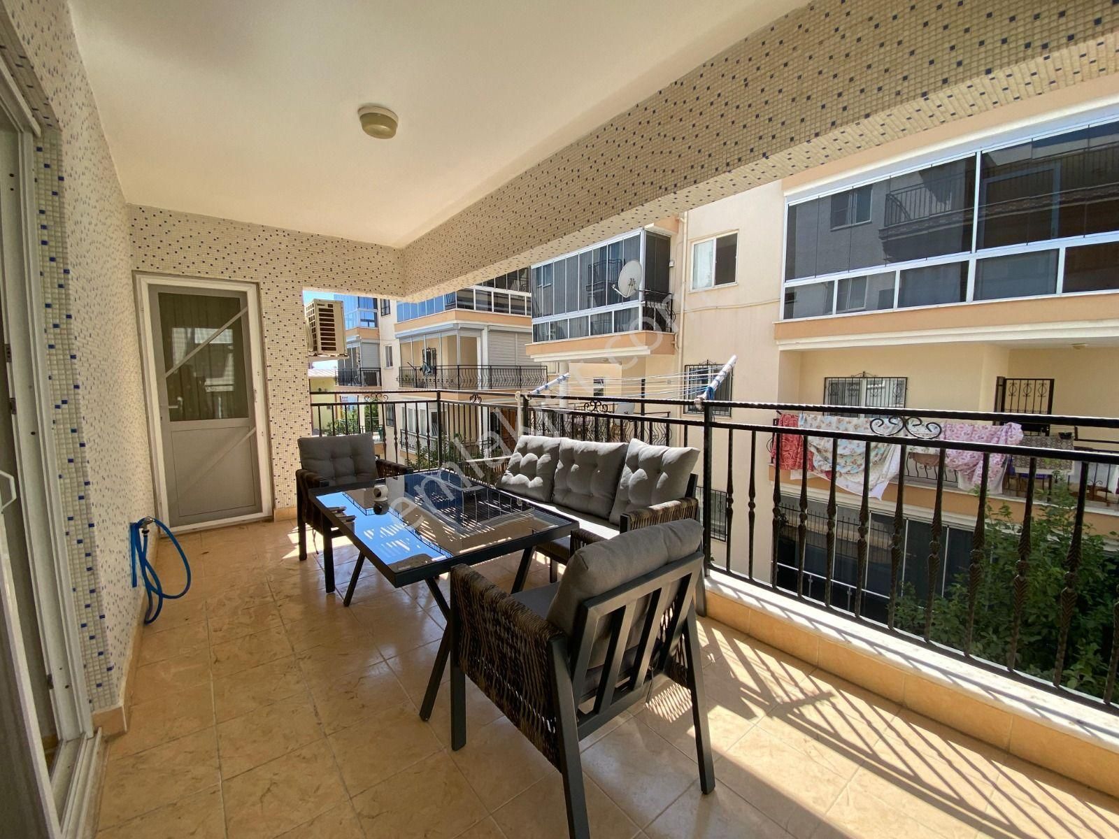 Altınkum Mahallesinde Denize Yürüme Mesafesinde,site İçinde,havuzlu Eşyalı,2+1 Satılık Daire - Görsel 18