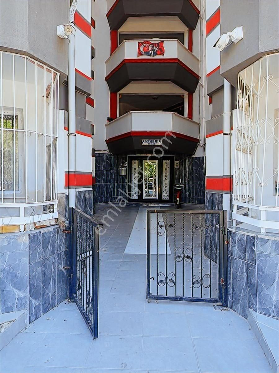 Torbalı Cumhuriyet Mah Site İçi 2+1 Ferah Satılık Daire - Görsel 4