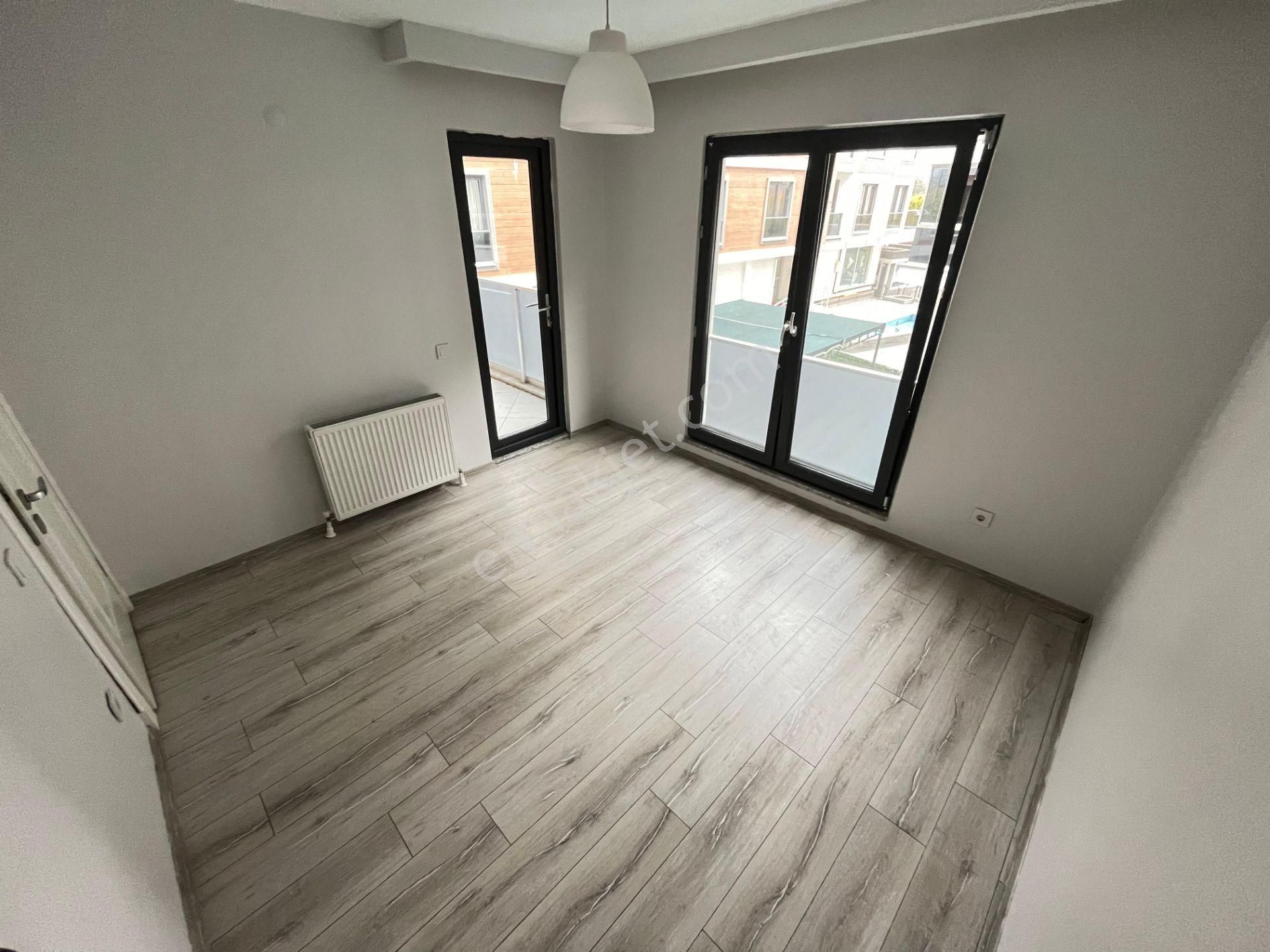 Sezgin Emlaktan Siteiçi Havuzlu Güvenlikli Kiralık 1+1 Lüx Daire - Görsel 27