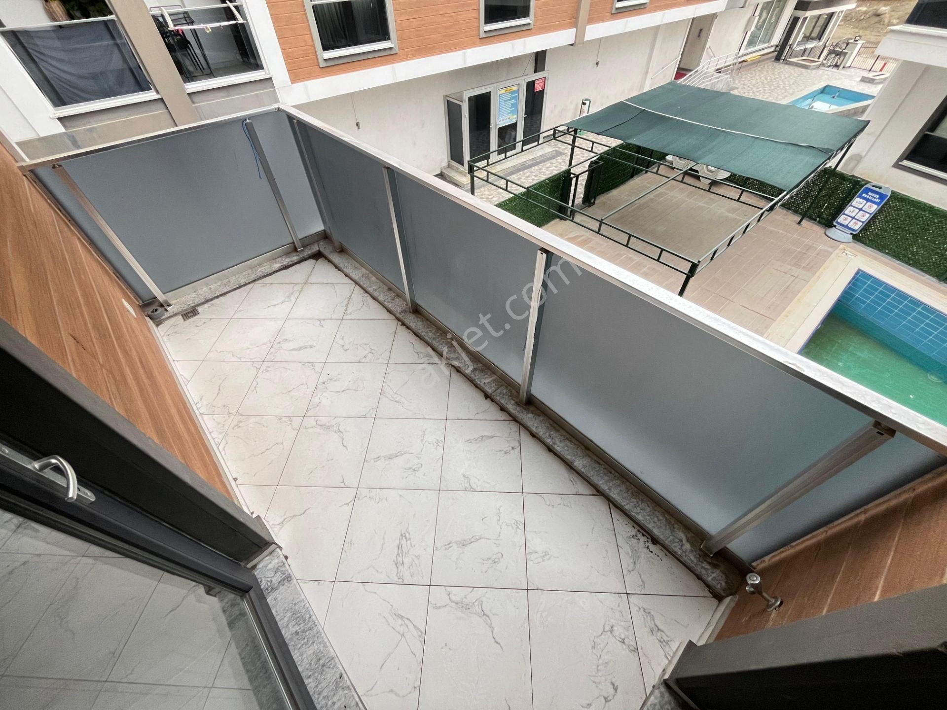 Sezgin Emlaktan Siteiçi Havuzlu Güvenlikli Kiralık 1+1 Lüx Daire - Görsel 17