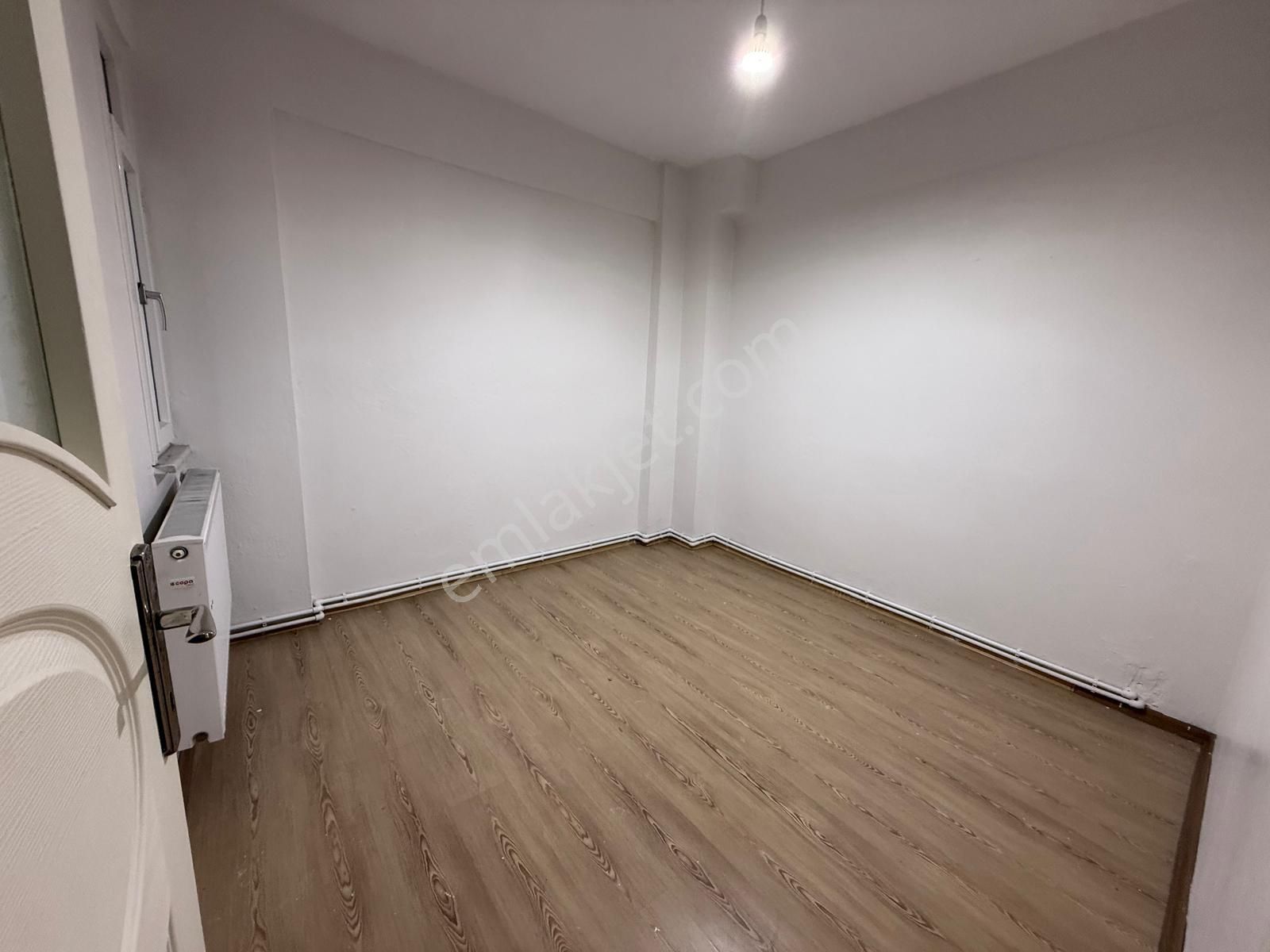 Remax Ekspres'den Fatih Mahallesinde 2+1 Kiralık Daire - Görsel 9