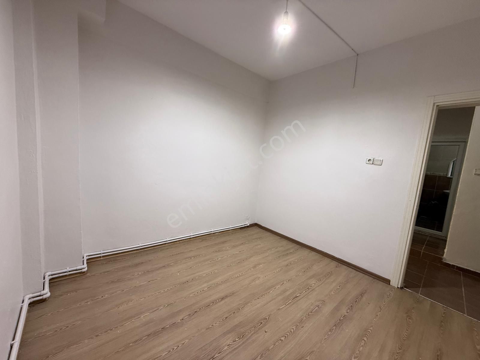 Remax Ekspres'den Fatih Mahallesinde 2+1 Kiralık Daire - Görsel 10