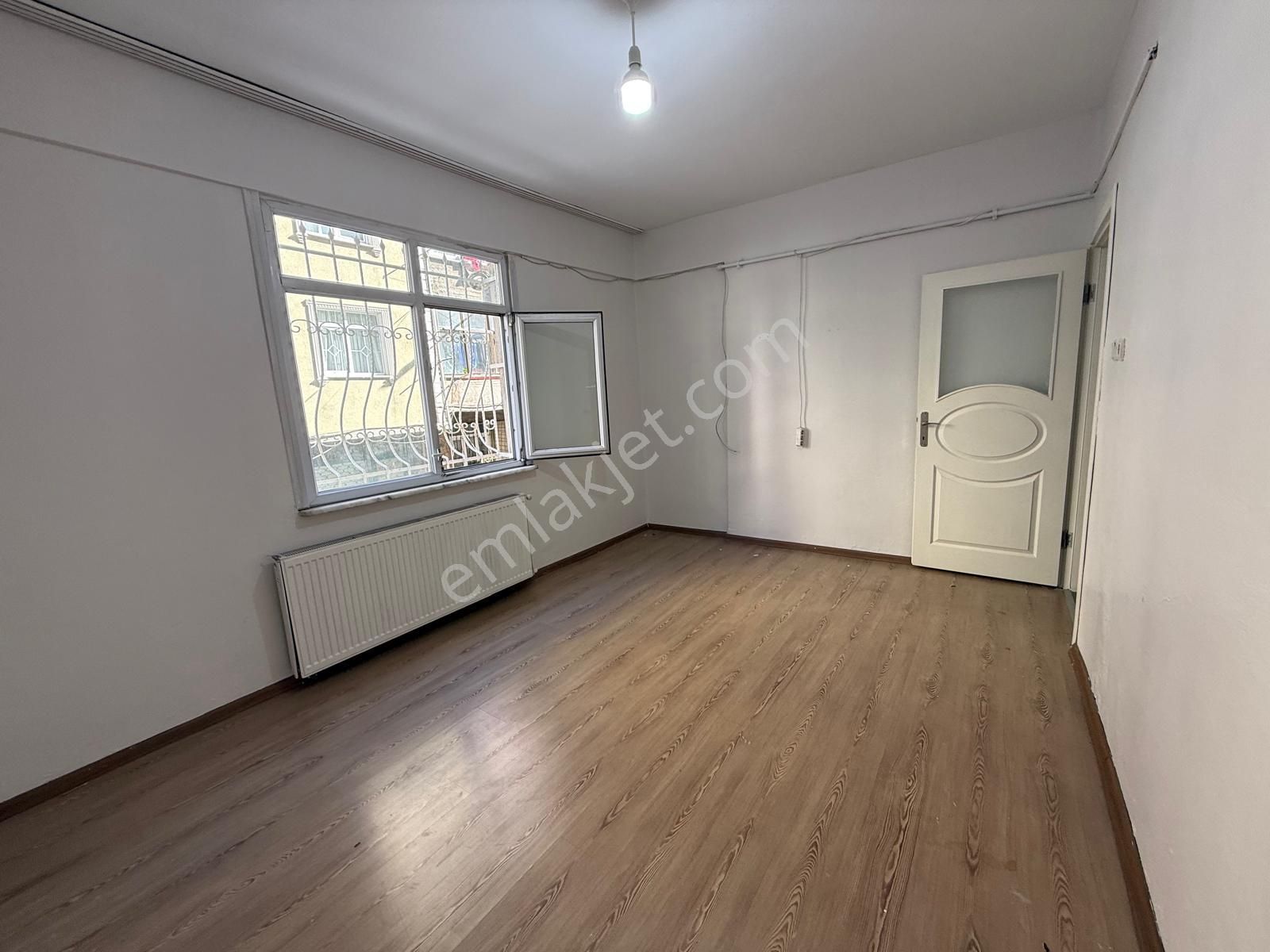 Remax Ekspres'den Fatih Mahallesinde 2+1 Kiralık Daire - Görsel 3