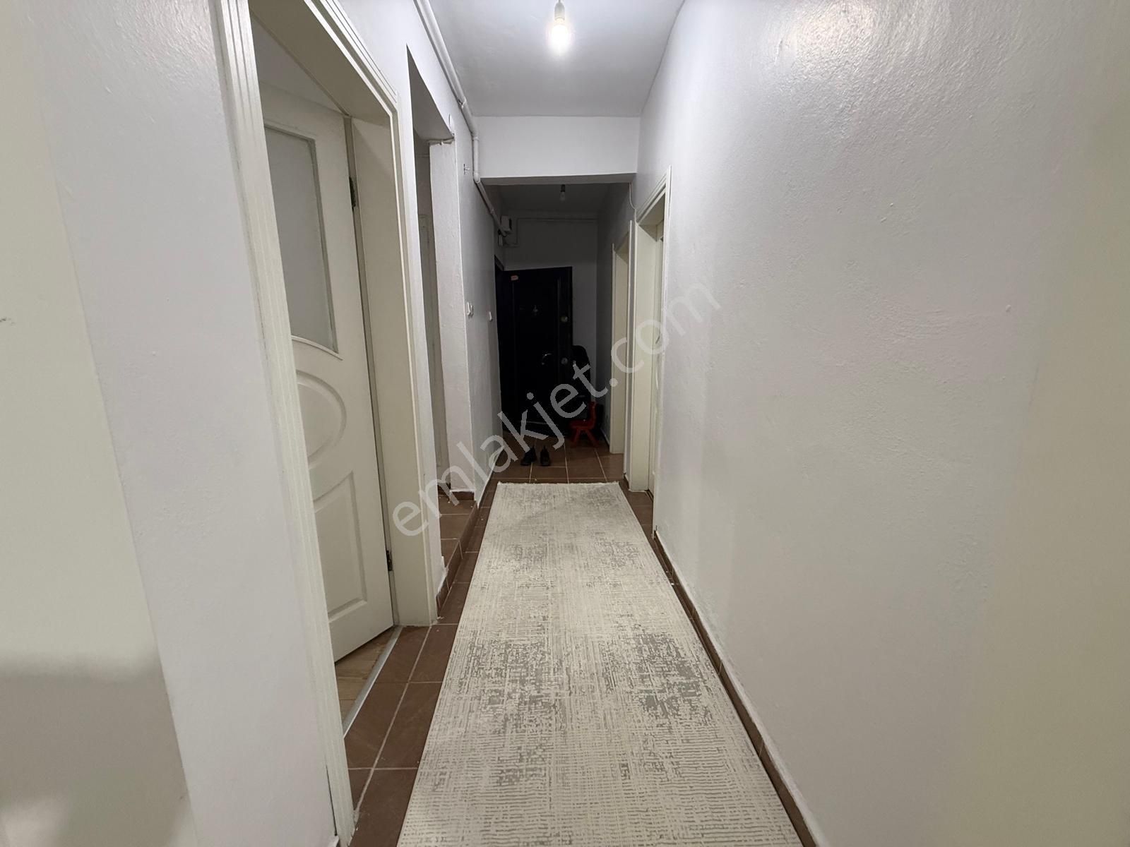 Remax Ekspres'den Fatih Mahallesinde 2+1 Kiralık Daire - Görsel 8