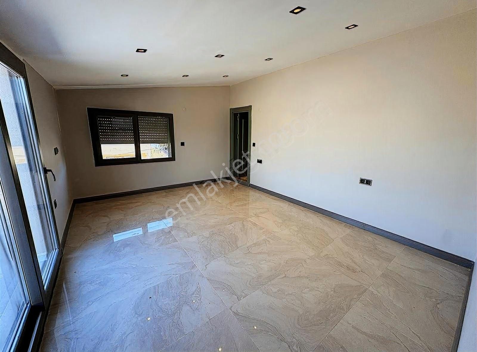 Didim Mersindere'de Sahile 2dk Deniz Manzaralı 150m2 Villa - Görsel 17