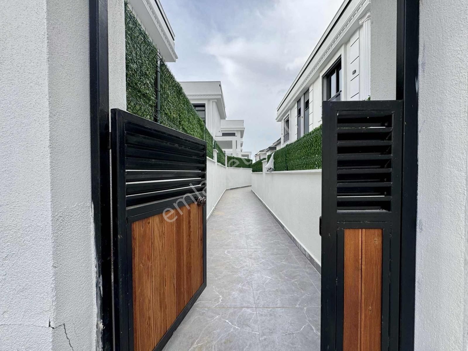 Didim Çamlık Mah.4lü Lüks Villa - Görsel 23