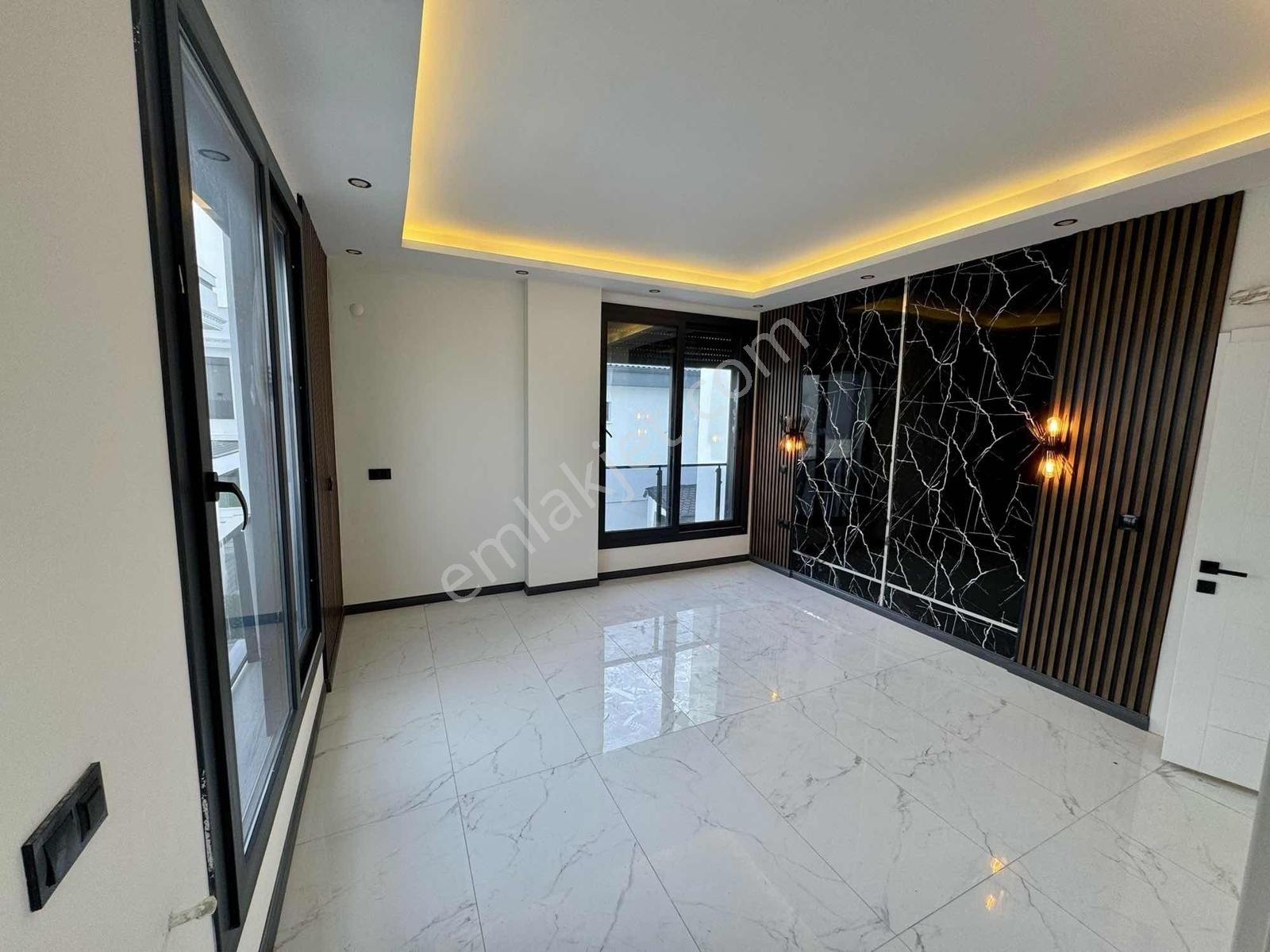 Didim Çamlık Mah.4lü Lüks Villa - Görsel 15