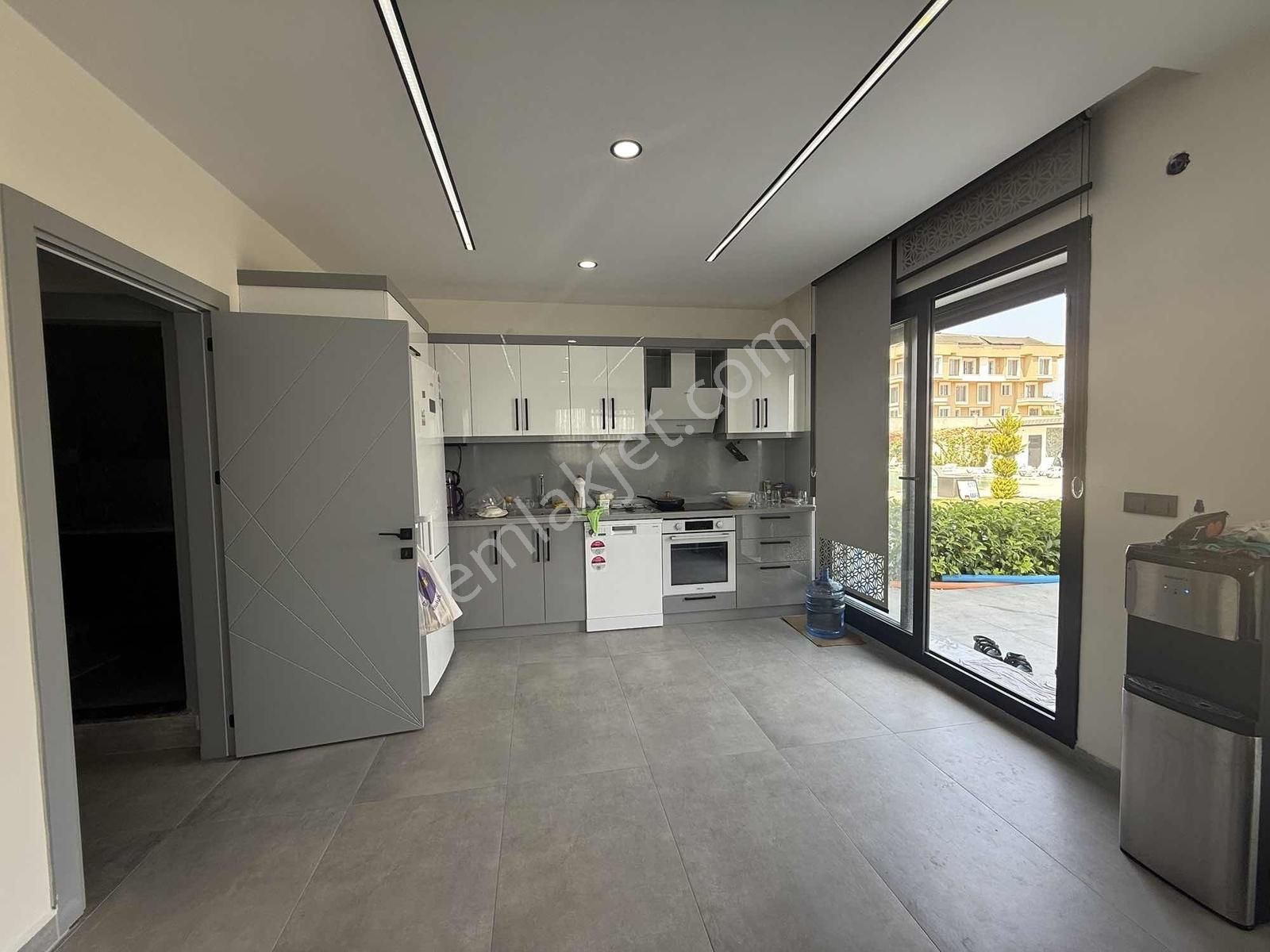 Didim Cumhuriyet Mah. Lüks Sitede 3+1 - Görsel 22