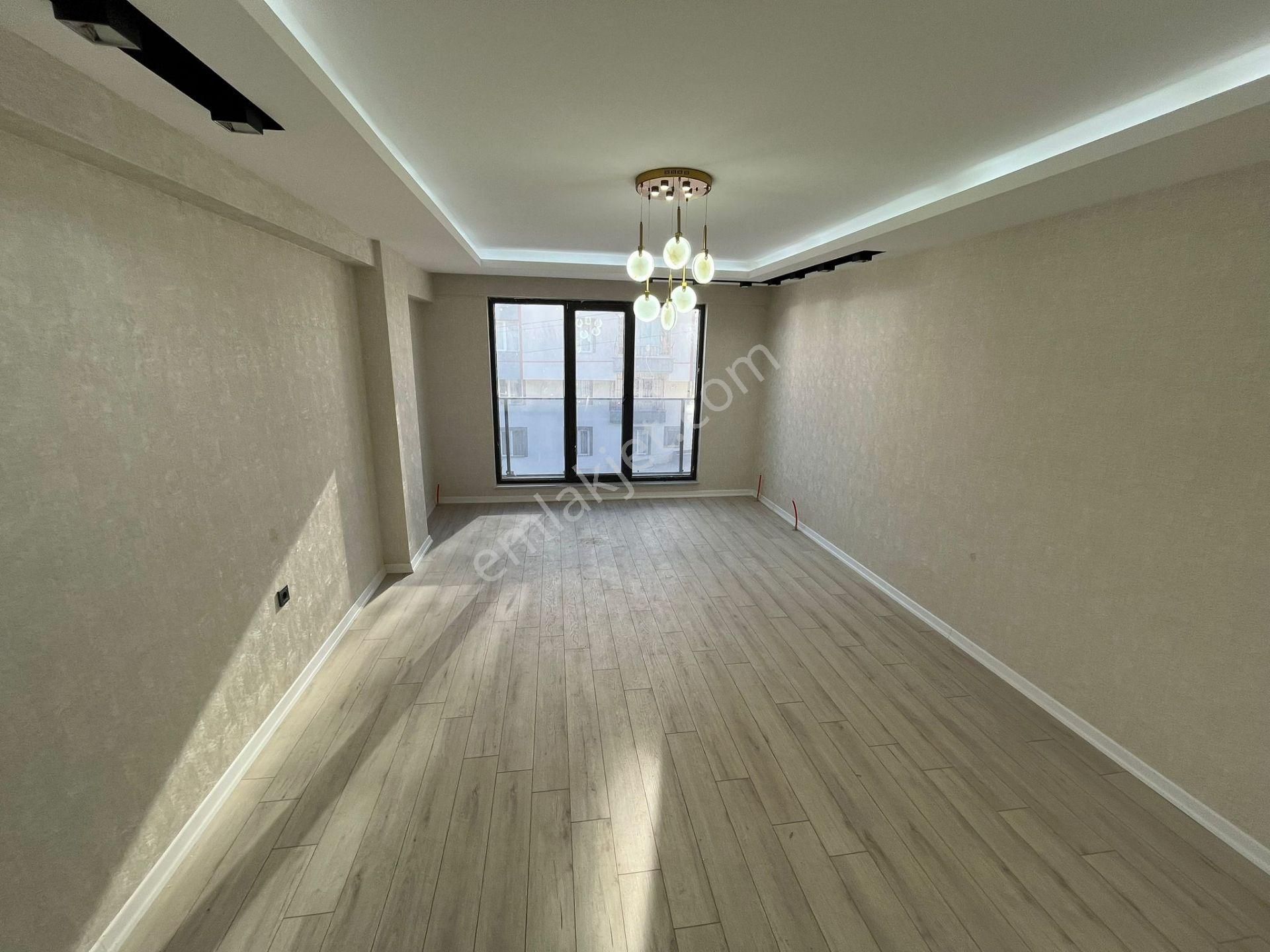 Karakaya'da Katta Full Lüx Yapılı Ebeyn Banyolu 4+1 Daire - Görsel 10