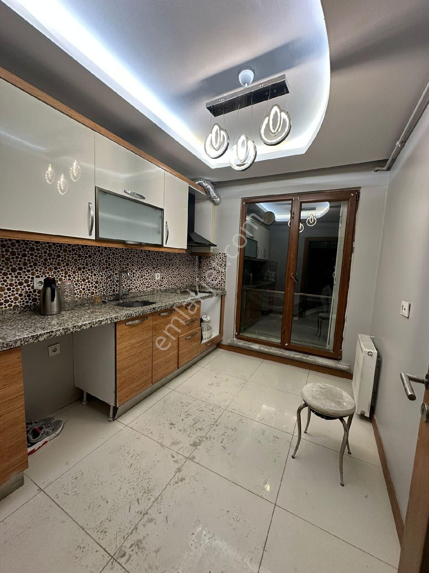 Büyükçekmece 19 Mayıs Mahallesi Satılık Daire