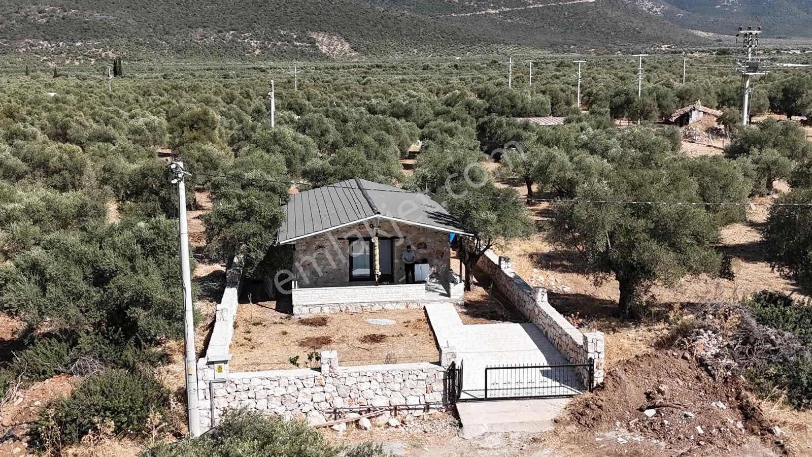 Didim Kardelende 2+1 Fiyatına Bahçeli Tek Kat Müstakil Taş Ev - Görsel 21