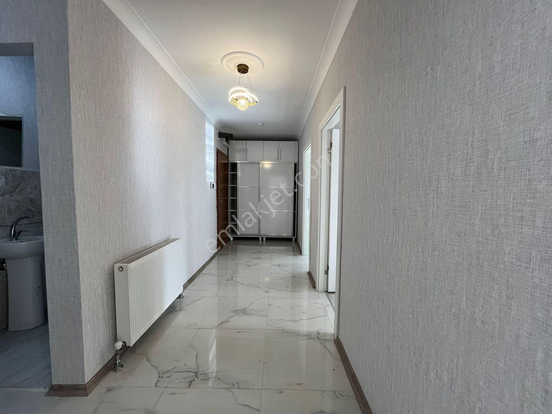 Karakaya Merekez'de Katta Full Lüx Yapılı Ebeyn Banyolu 3+1 Daire - Görsel 19