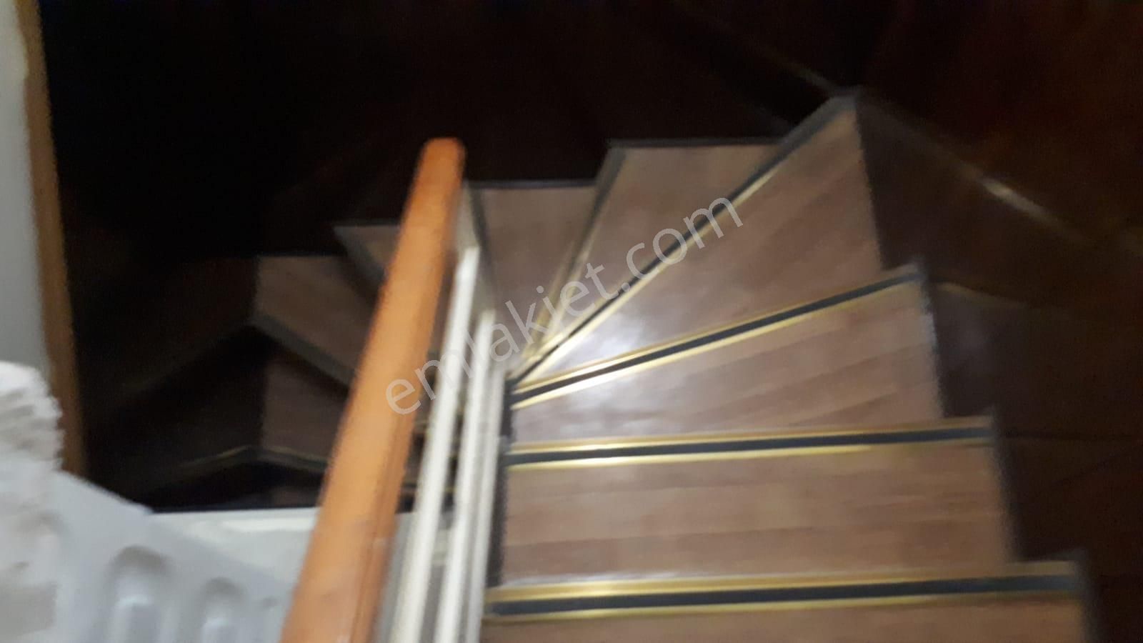 Metroya Yürüme Mesafesinde Köşe Tribleks Cadde Üzeri Refika Aksoy Okuluna Yakın - Görsel 10