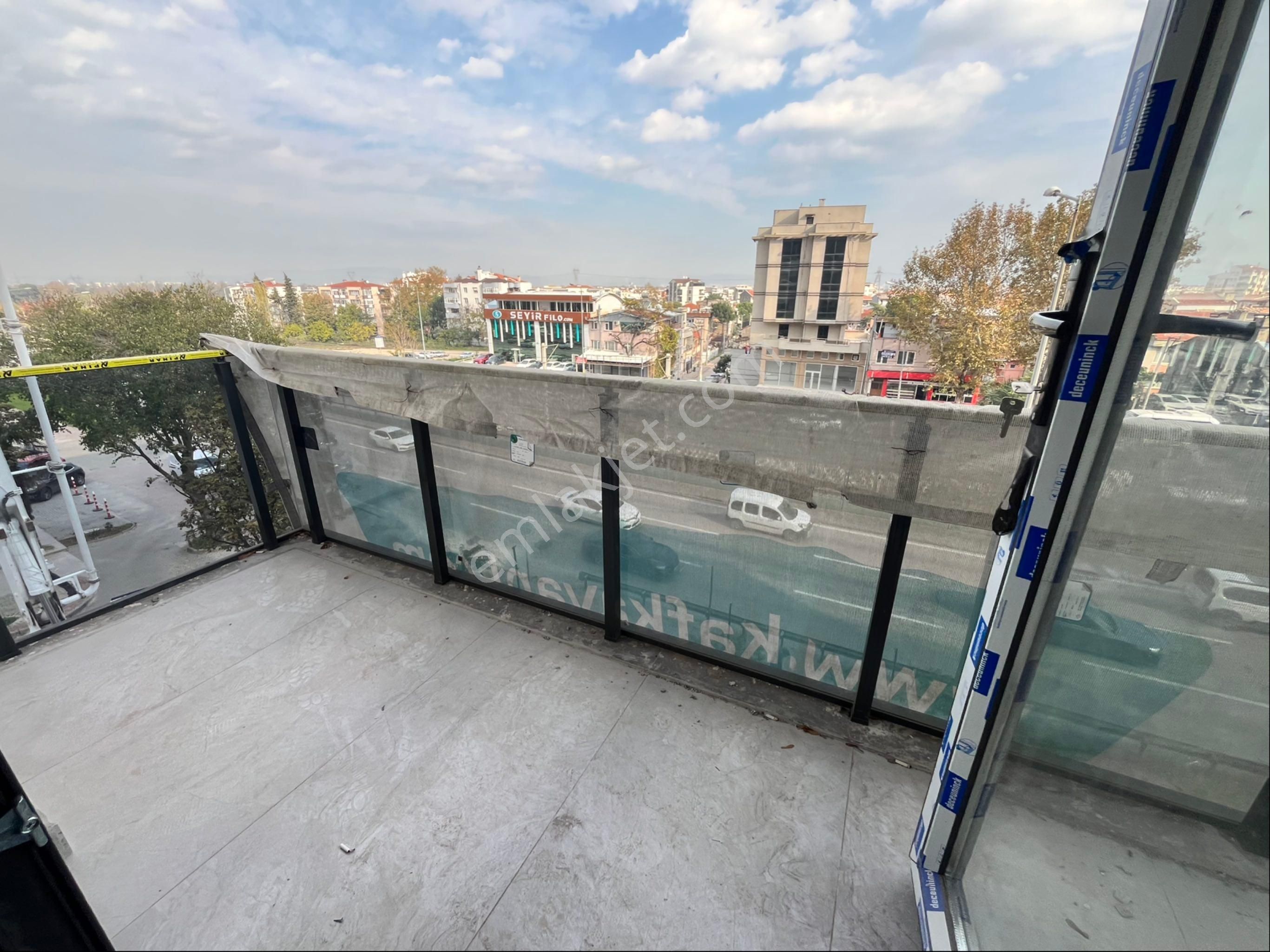 Bahar'dan Sırameşeler Metro Durağı Karşısında 2+1 Kiralık Daire - Görsel 12