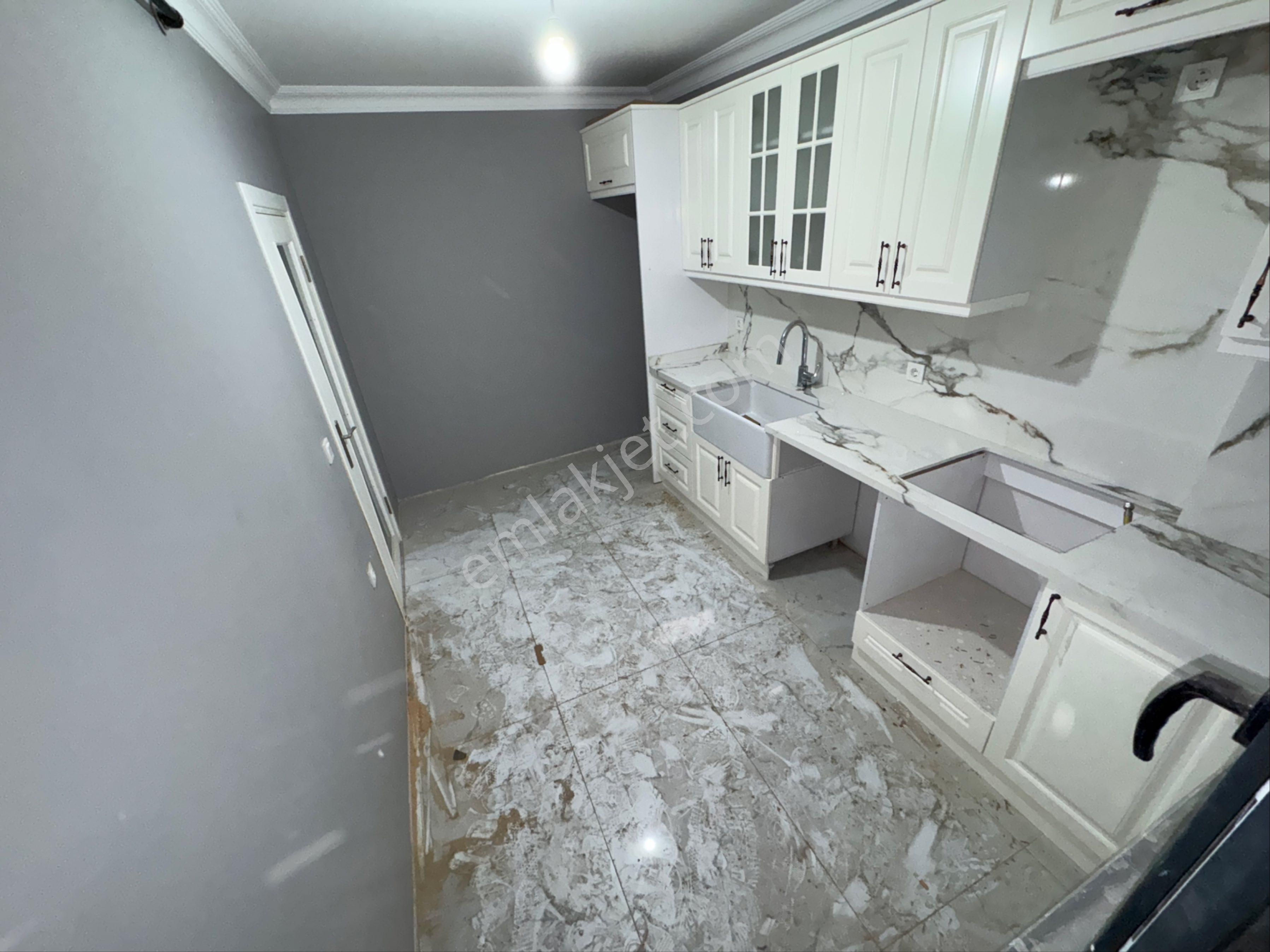 Zafer Yapıdan Satılık Ortakat Daire 1.kat 3+1 130m2 Ebeveyn Banyolu İstanbul Sultangazi Cebeci Mahde - Görsel 20