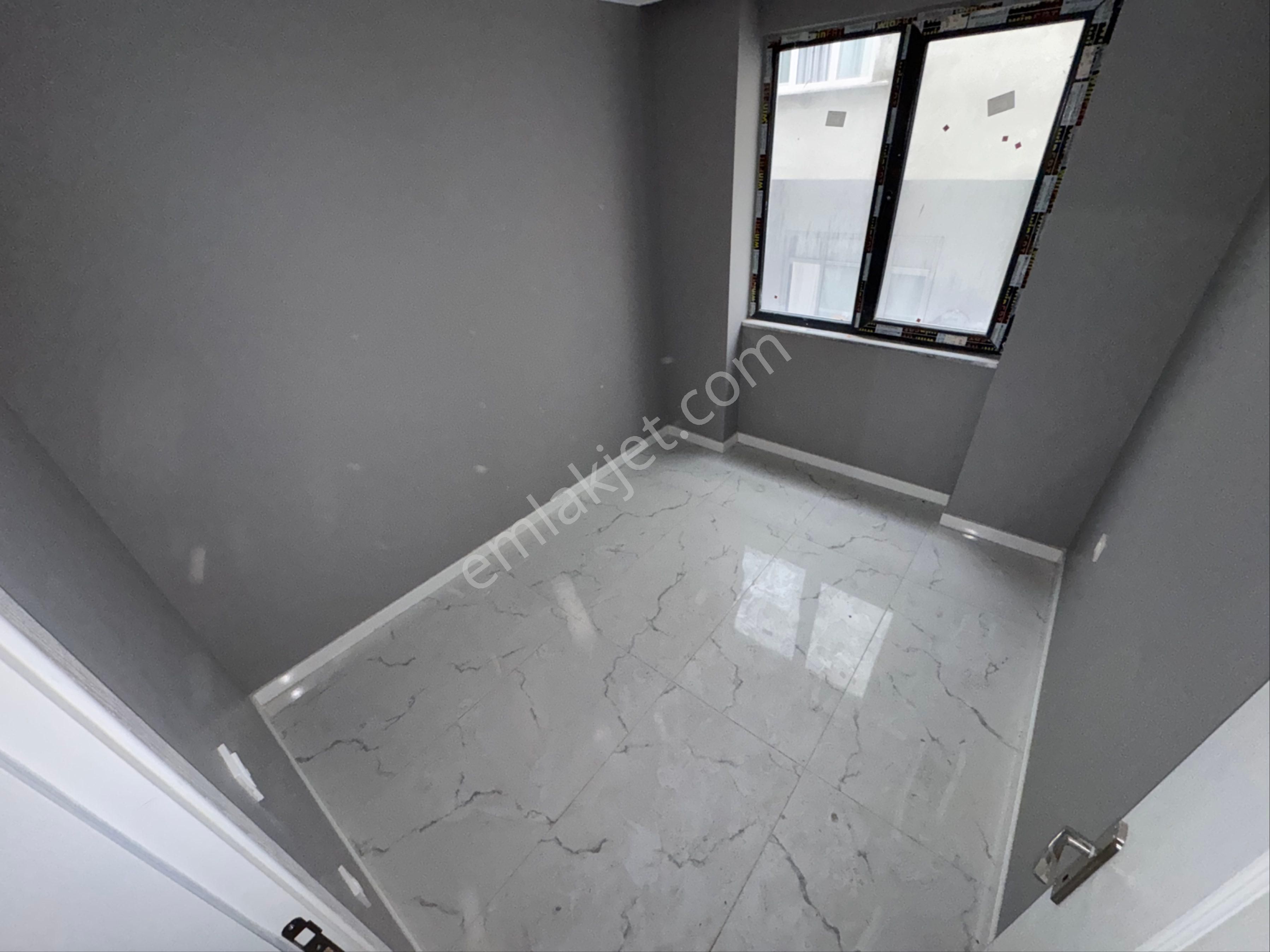Zafer Yapıdan Satılık Ortakat Daire 1.kat 3+1 130m2 Ebeveyn Banyolu İstanbul Sultangazi Cebeci Mahde - Görsel 18