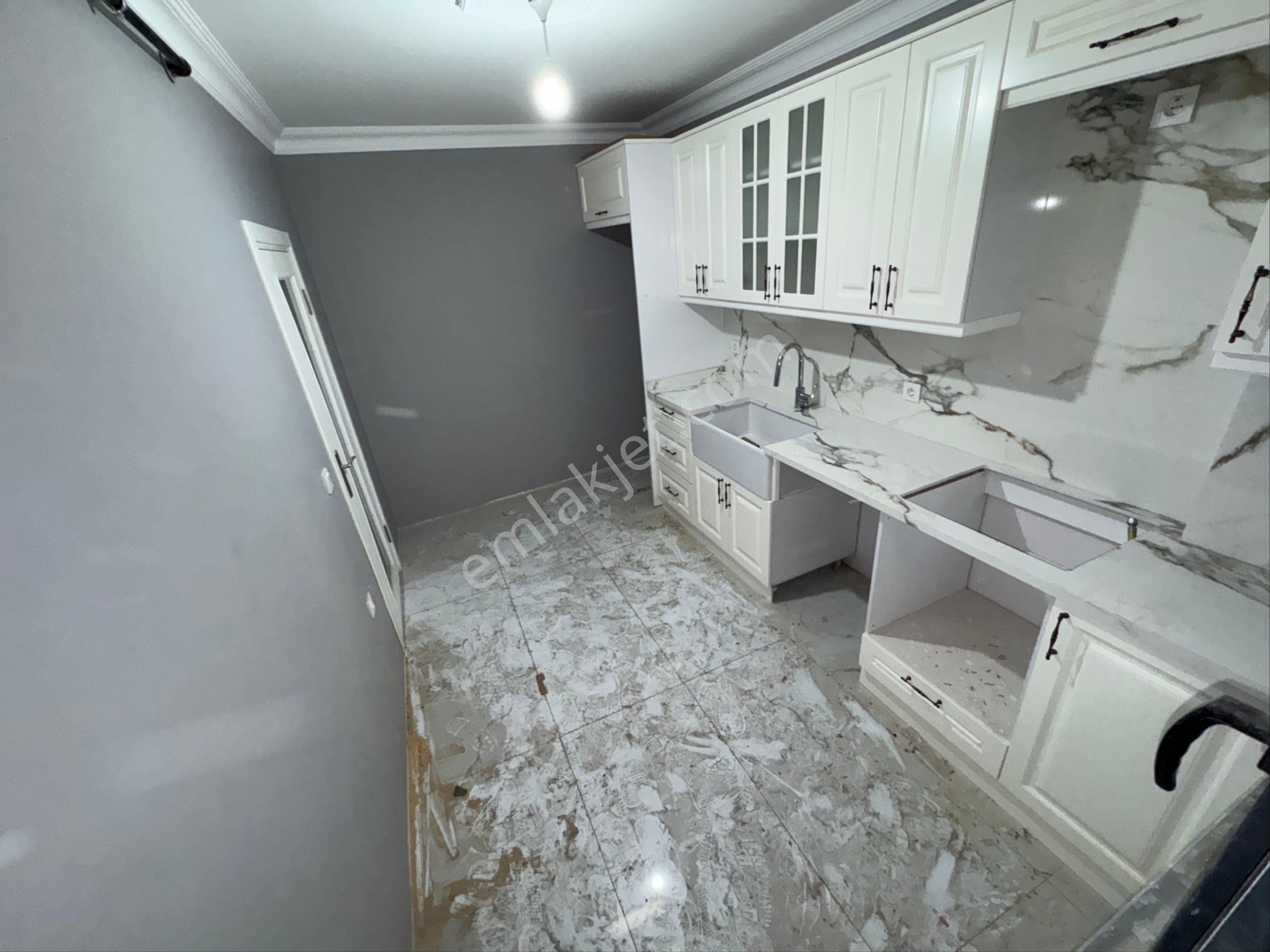 Zafer Yapıdan Satılık Ortakat Daire 1.kat 3+1 130m2 Ebeveyn Banyolu İstanbul Sultangazi Cebeci Mahde - Görsel 23
