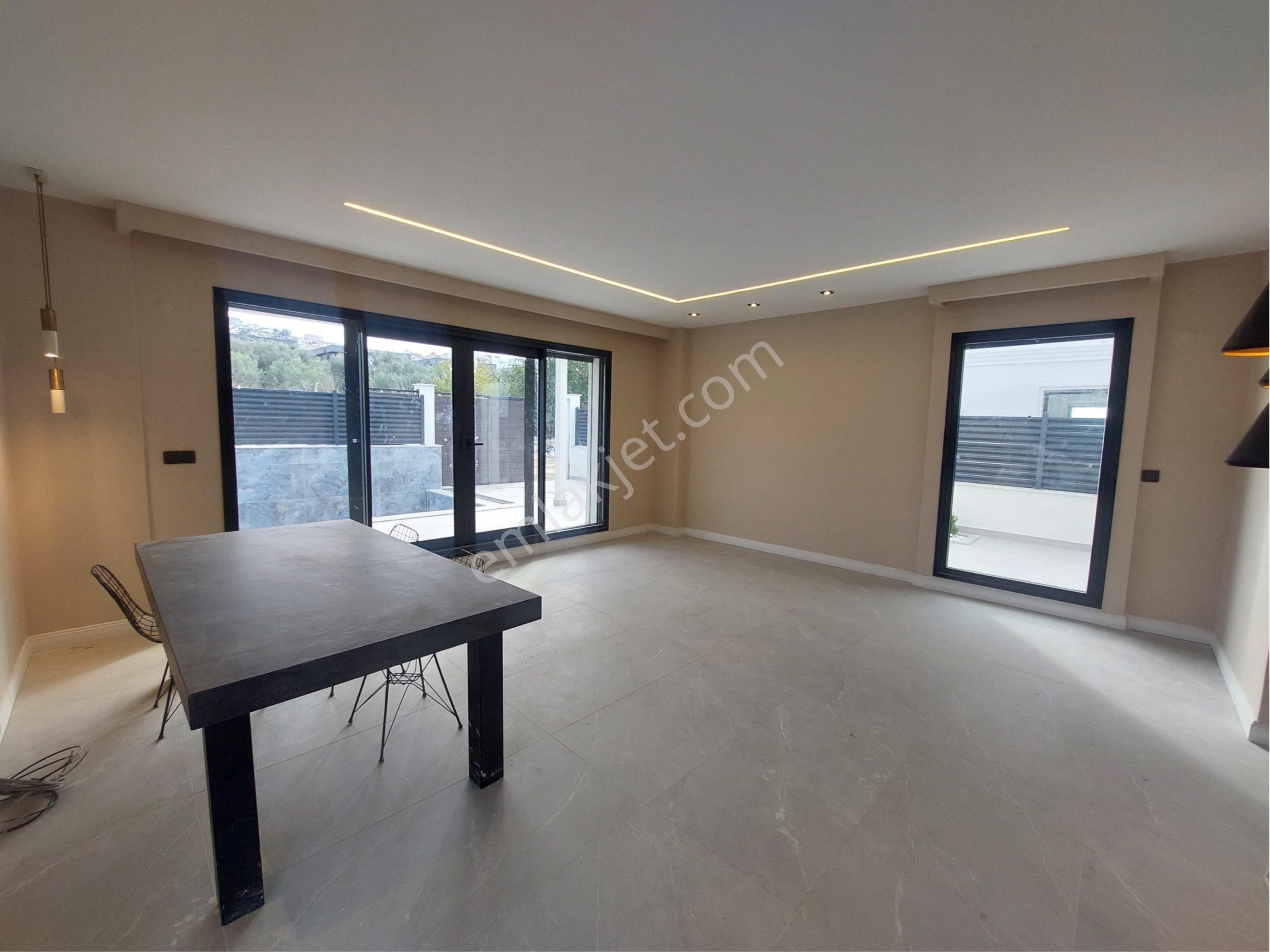 Karaova'da Bağımsız 5+2 Özel Havuzlu Lüks Satılık Villa - Görsel 19