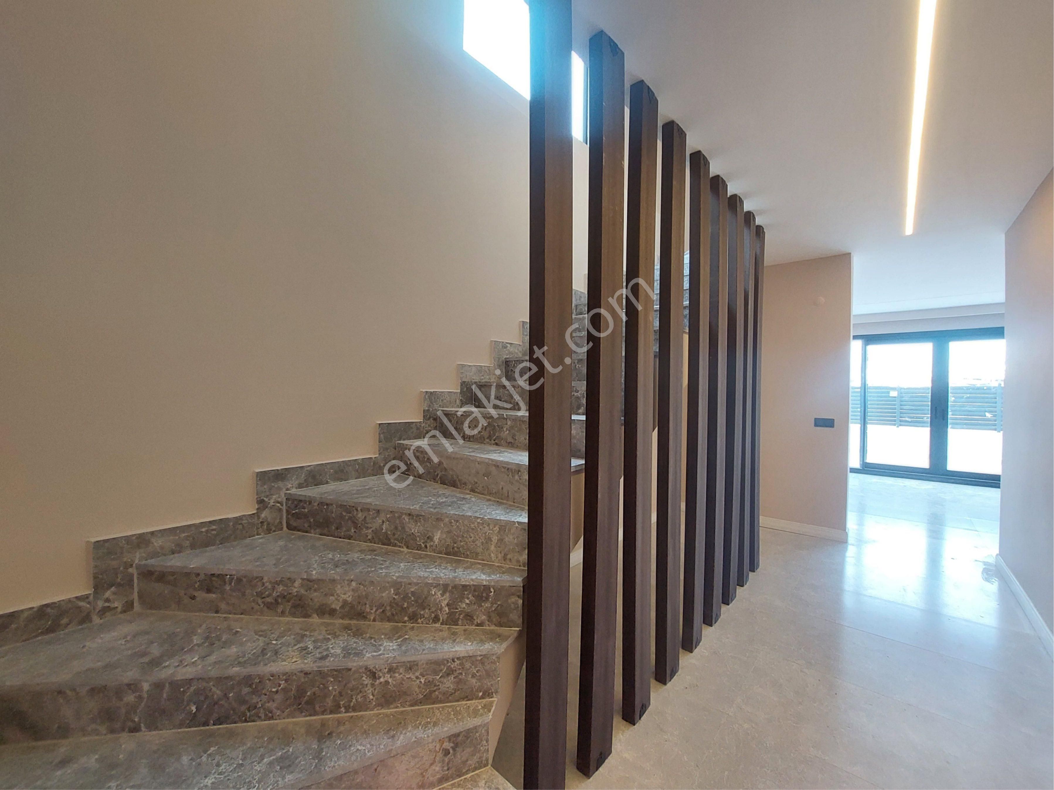 Karaova'da Bağımsız 5+2 Özel Havuzlu Lüks Satılık Villa - Görsel 16