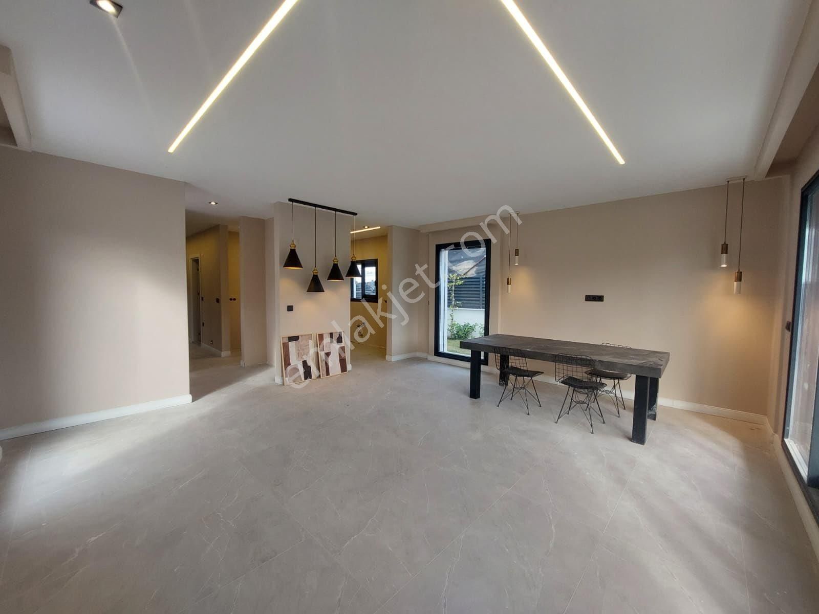 Karaova'da Bağımsız 5+2 Özel Havuzlu Lüks Satılık Villa - Görsel 4