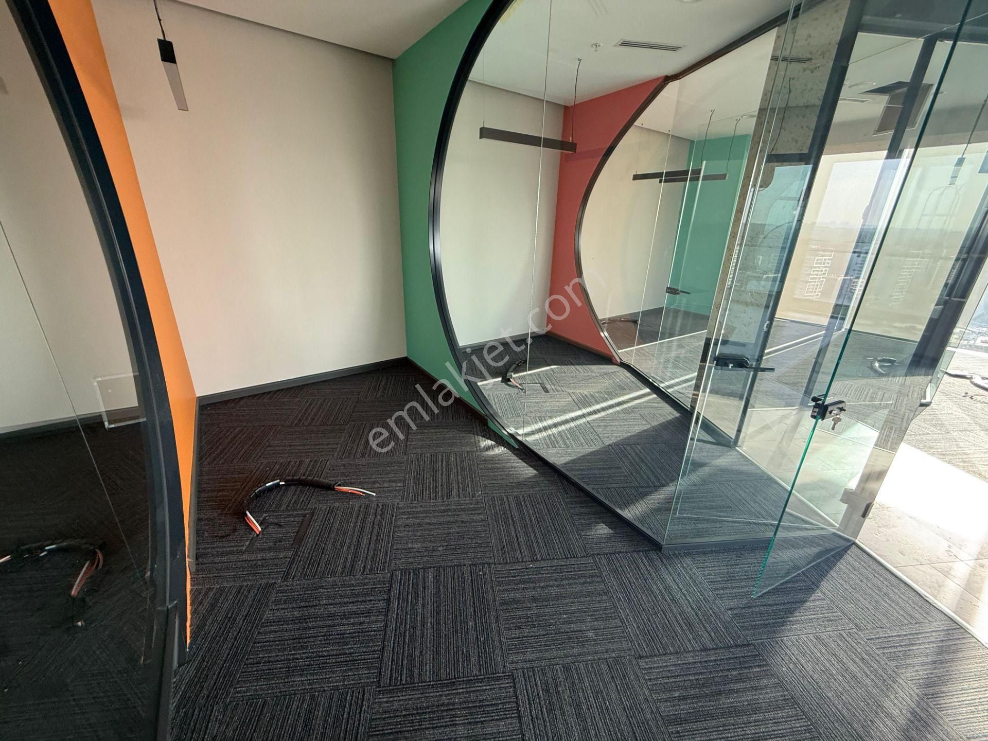 Kiralık Ofis Skyland'te Balkonlu Prestijli Remax Astyle - Görsel 22