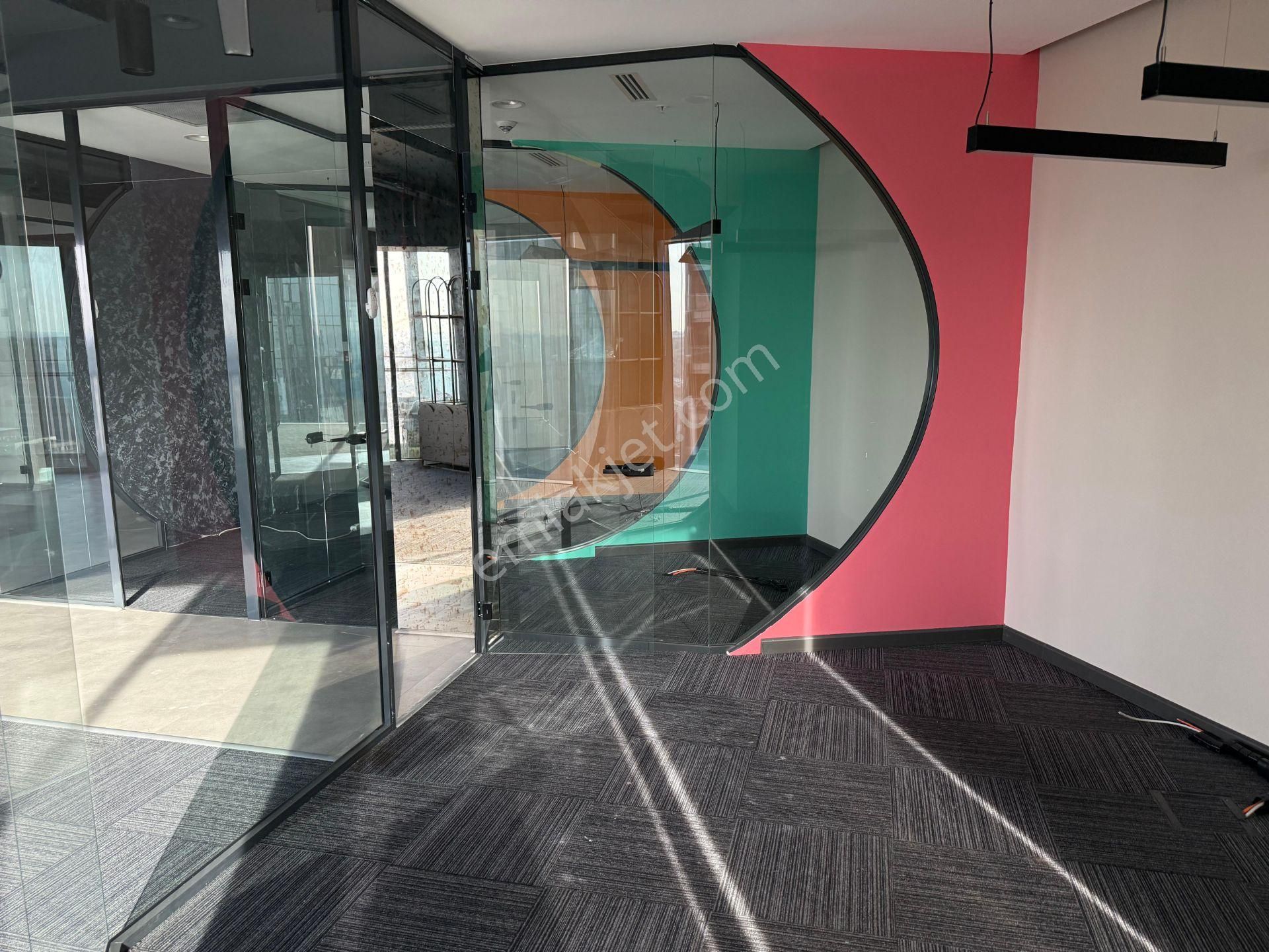 Kiralık Ofis Skyland'te Balkonlu Prestijli Remax Astyle - Görsel 25