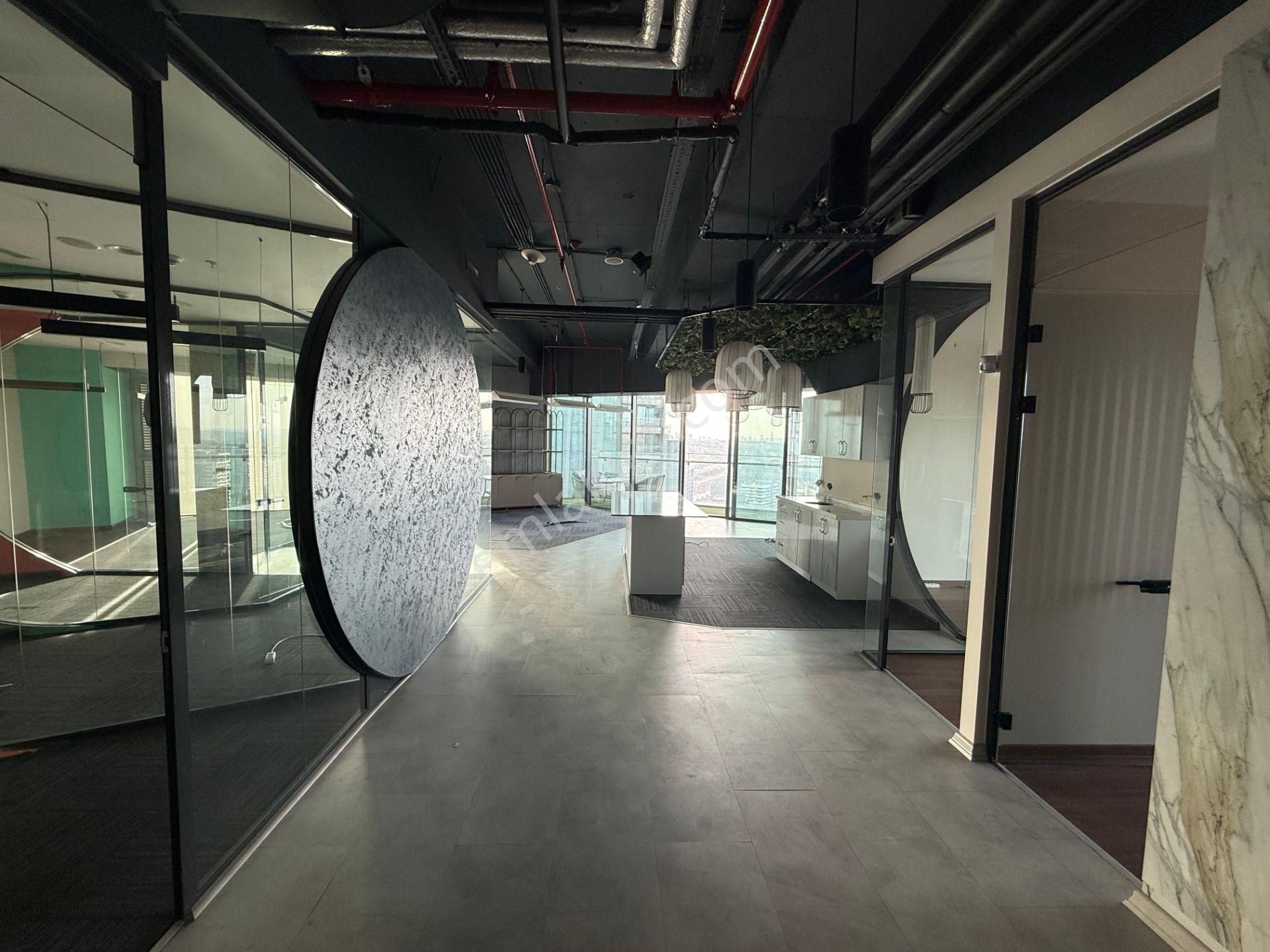 Kiralık Ofis Skyland'te Balkonlu Prestijli Remax Astyle - Görsel 14