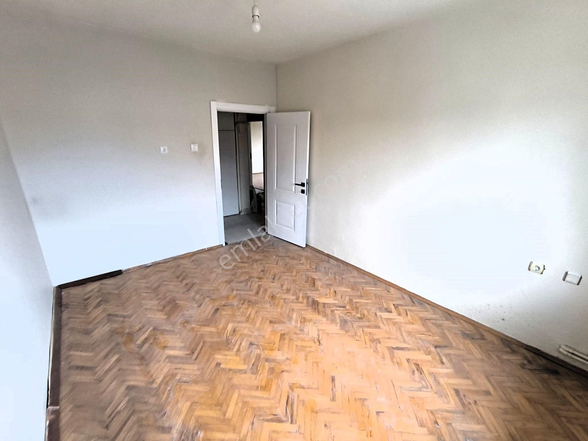 Örnek Emlak'tan Osmanlı Mahallesi Yapılı 3+1 Kiralık Daire - Görsel 12