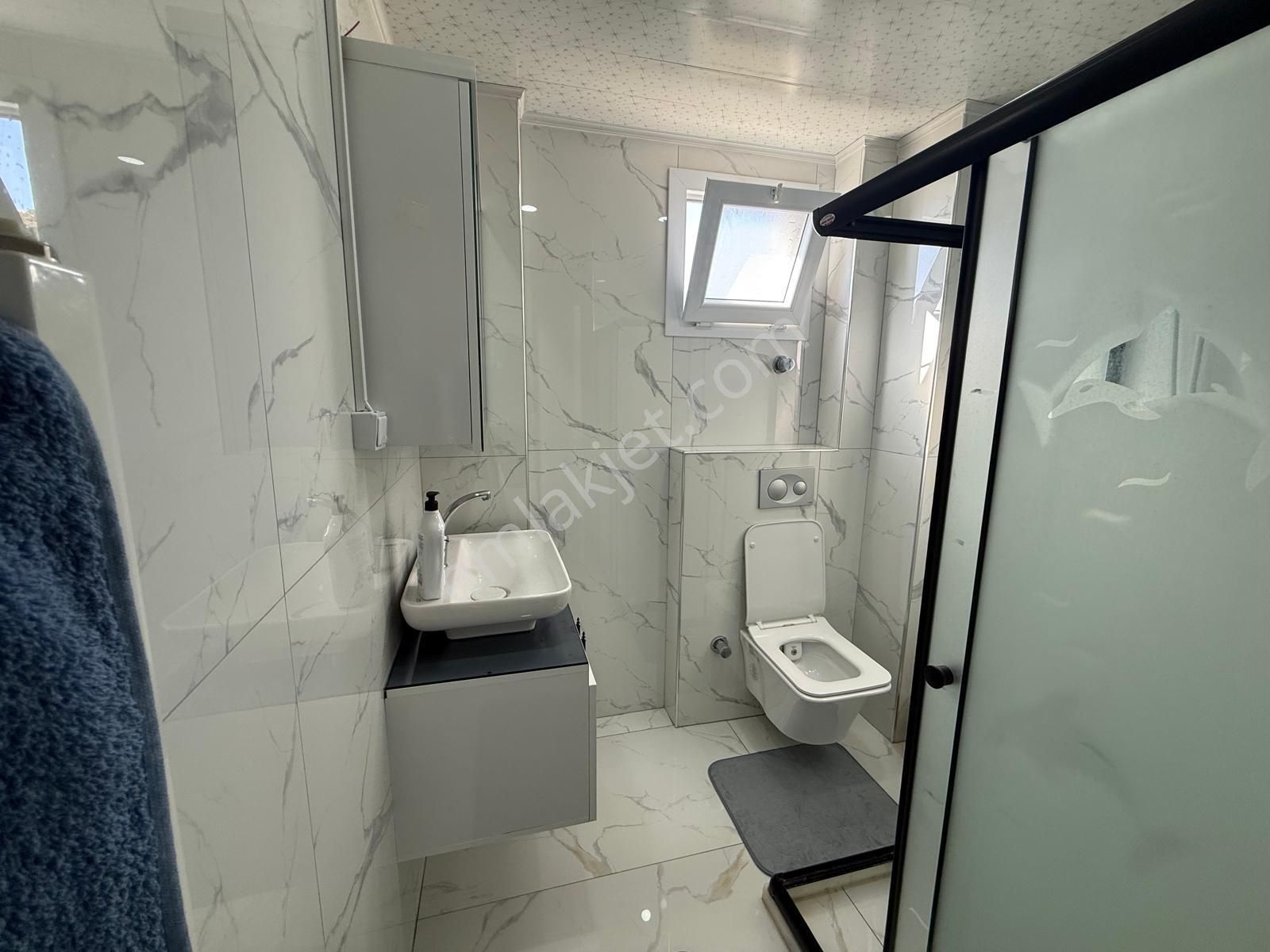 Remax Toros'tan Darısekisi'nde Lüks Tripleks 5+1 Eşyalı Villa - Görsel 20