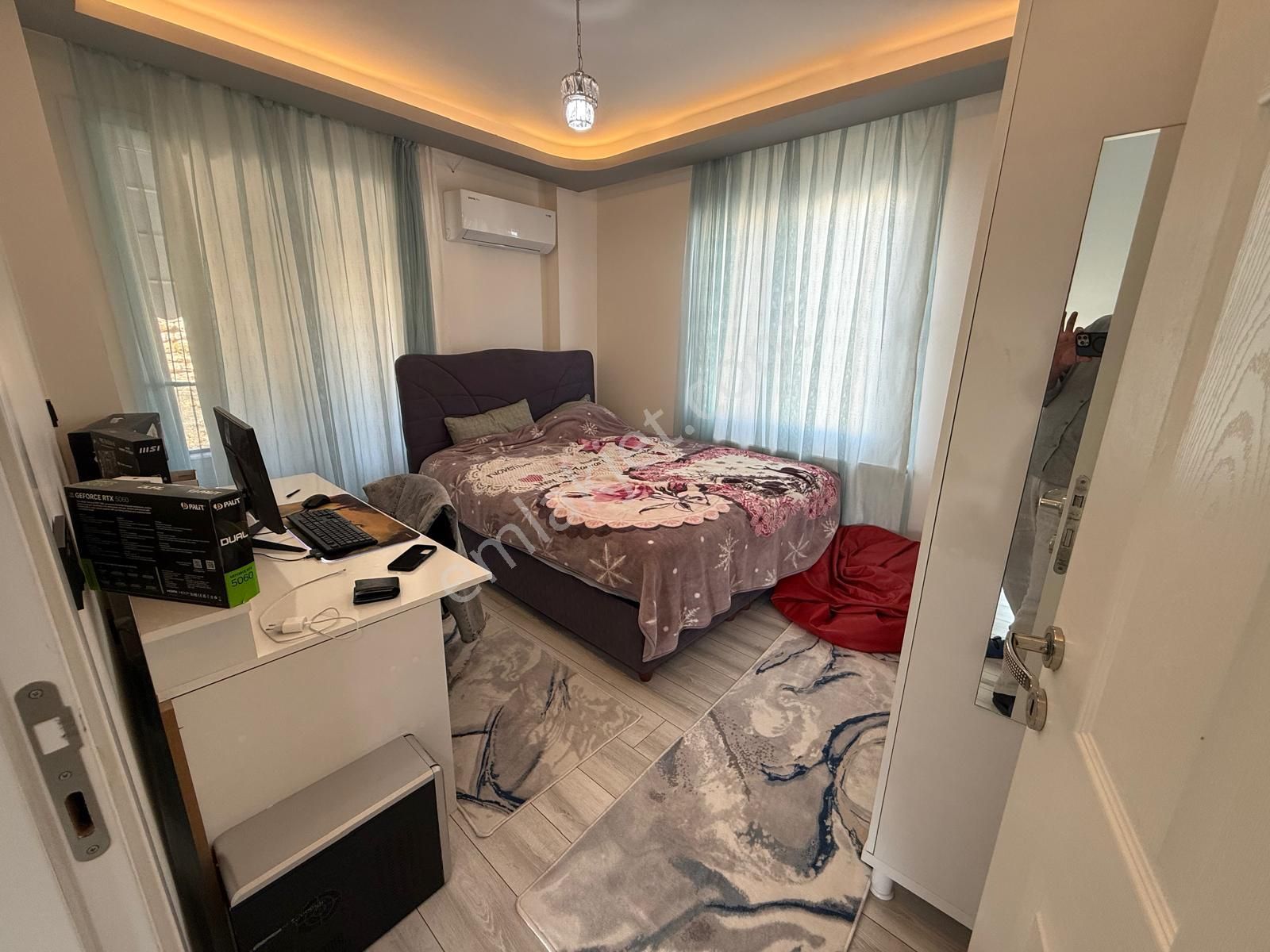 Remax Toros'tan Darısekisi'nde Lüks Tripleks 5+1 Eşyalı Villa - Görsel 12