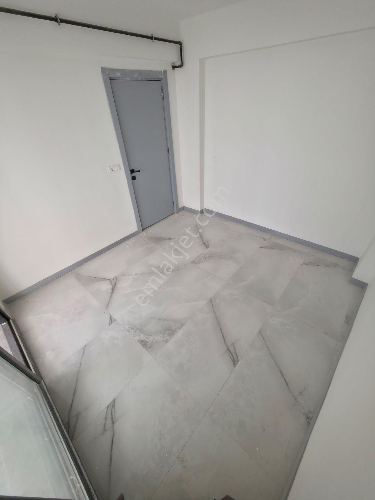 Bsm'den Akkonak Ta Şık Suit Apart - Görsel 5