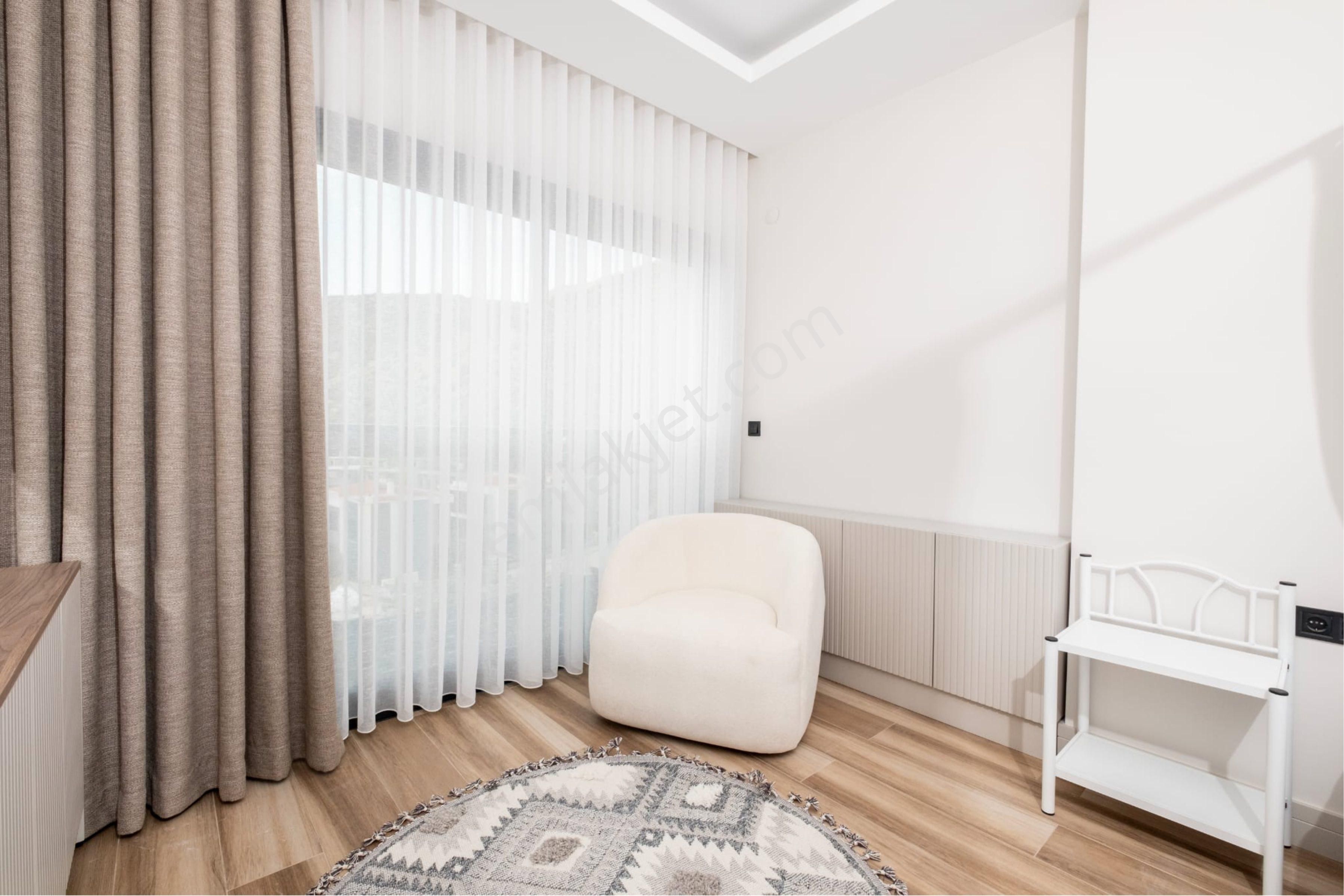 Kuşadası Yavansu'da Özel Havuzlu 4+1 Satılık Villa - Görsel 9