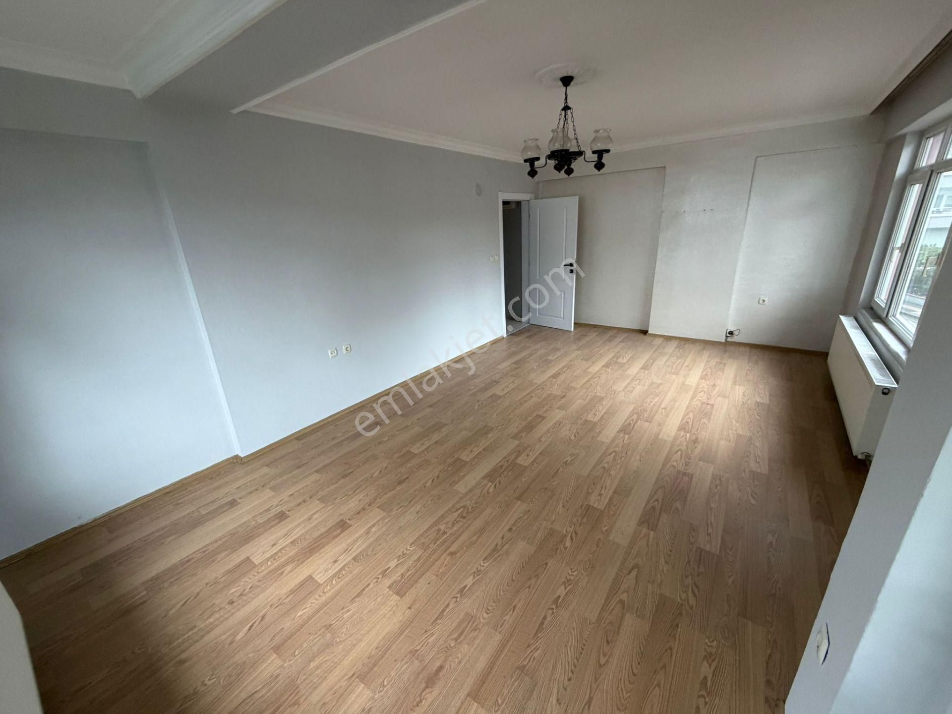 Bahçelievler'de 120 M2 Geniş Daire - Görsel 4