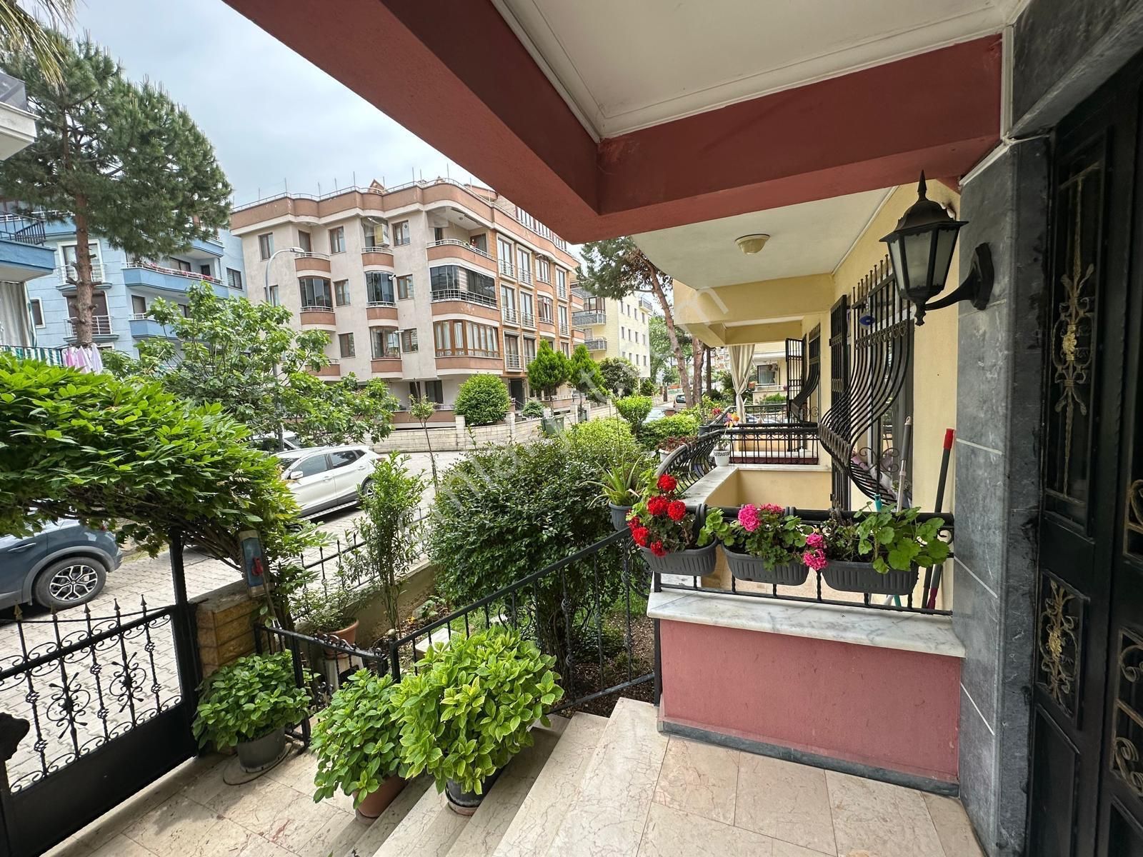 Bahçelievler'de 120 M2 Geniş Daire - Görsel 21