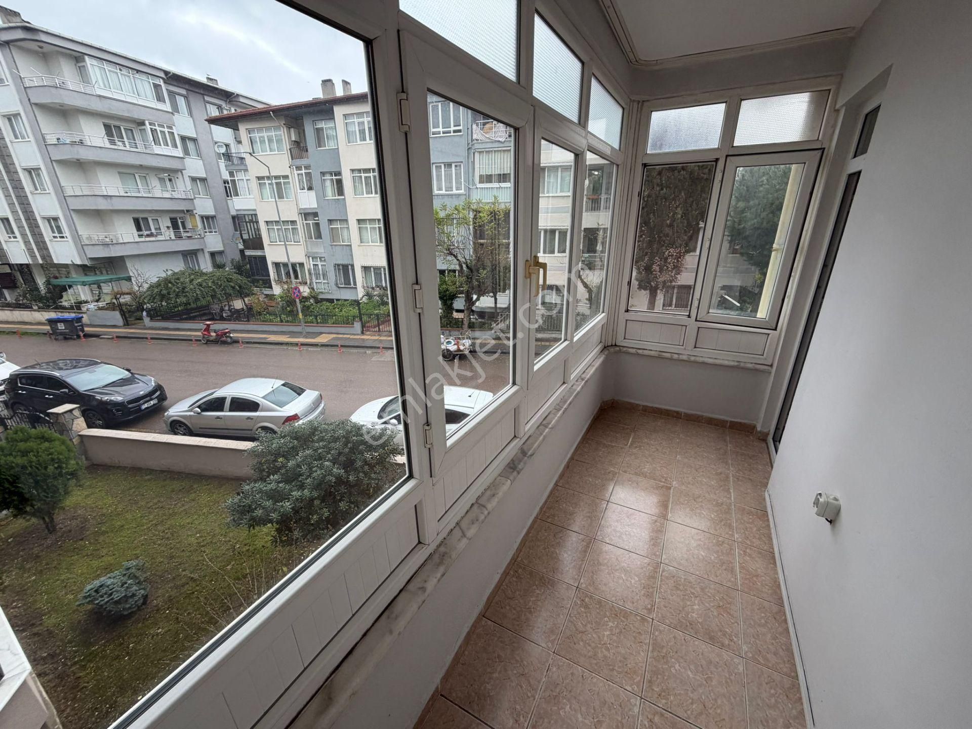 Bahçelievler'de 120 M2 Geniş Daire - Görsel 16