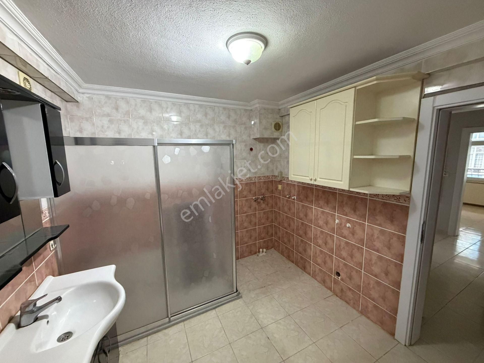 Bahçelievler'de 120 M2 Geniş Daire - Görsel 11