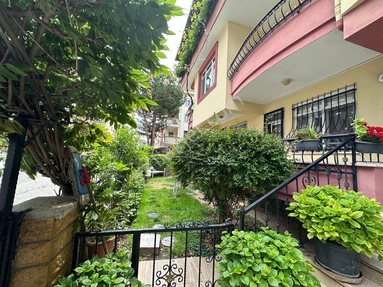 Bahçelievler'de 120 M2 Geniş Daire - Görsel 17