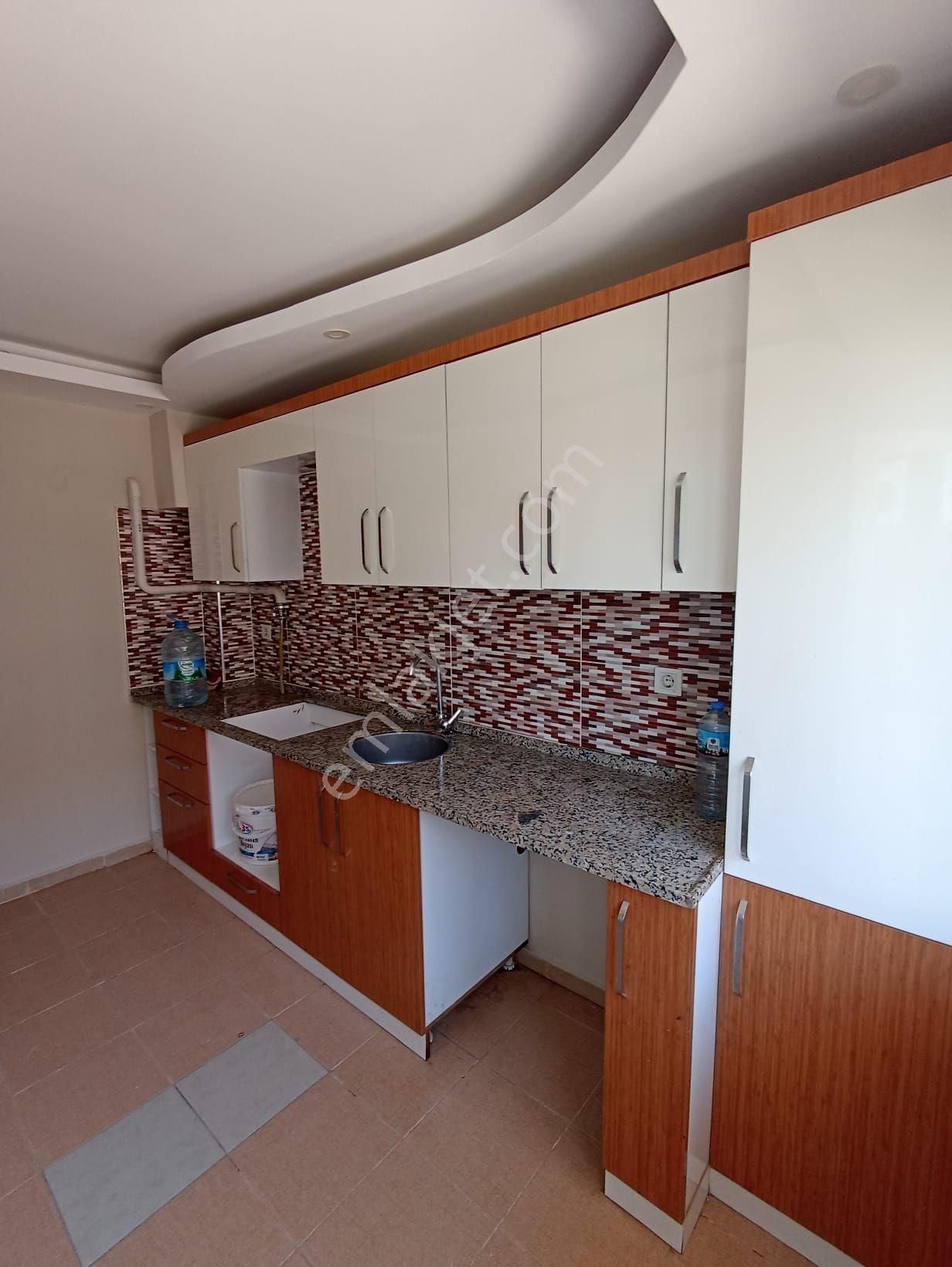 Üzmez Gayrimenkul Den 3+1 Kiralık Daire - Görsel 11