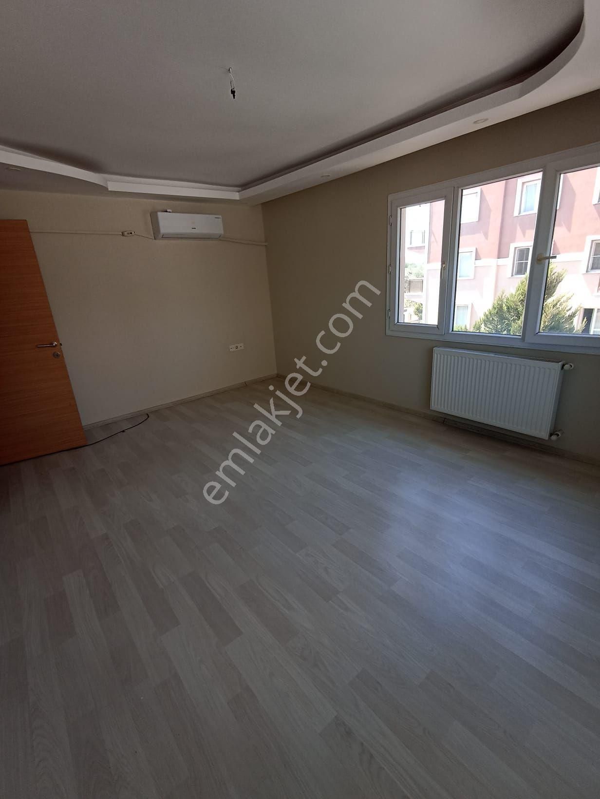 Üzmez Gayrimenkul Den 3+1 Kiralık Daire - Görsel 15