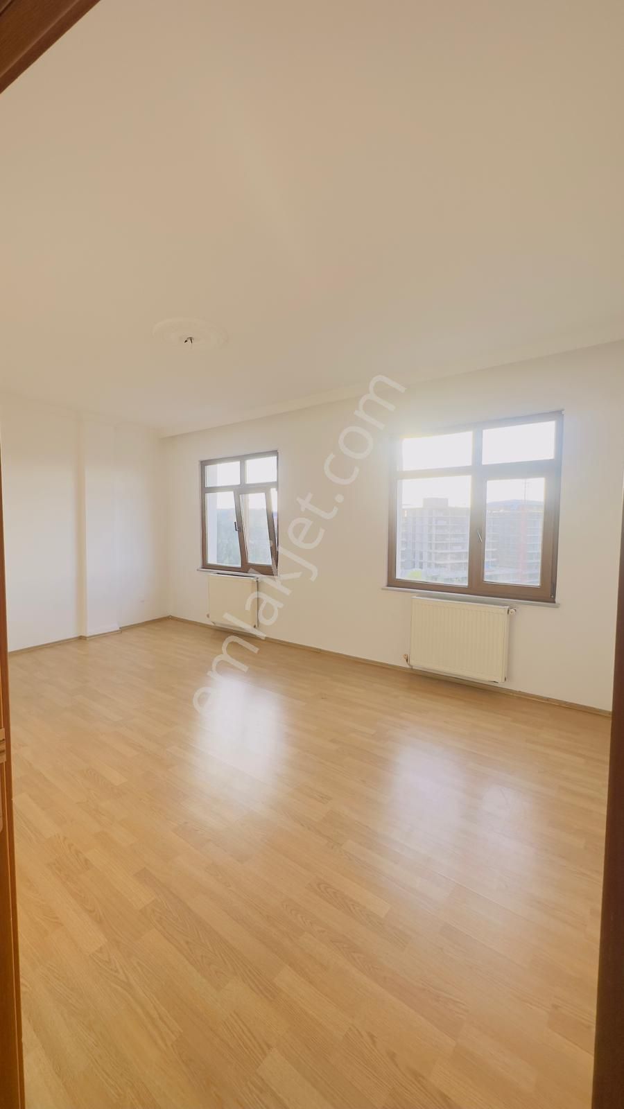 Çengelköy Rasathane 'de Deniz Manzaralı 2+1 Kiralık Daire - Görsel 16