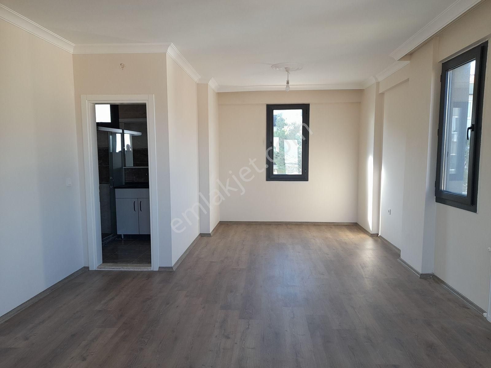 Yenifoça Narezende Deniz Manzaralı Doğalgazlı3+1 Trıbleks Villa - Görsel 8