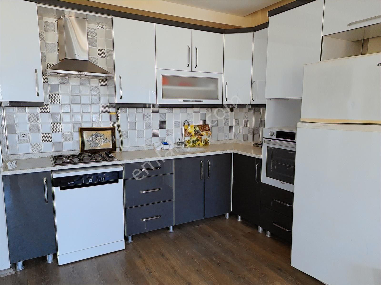 Yenifoça Narezende Deniz Manzaralı Doğalgazlı3+1 Trıbleks Villa - Görsel 6