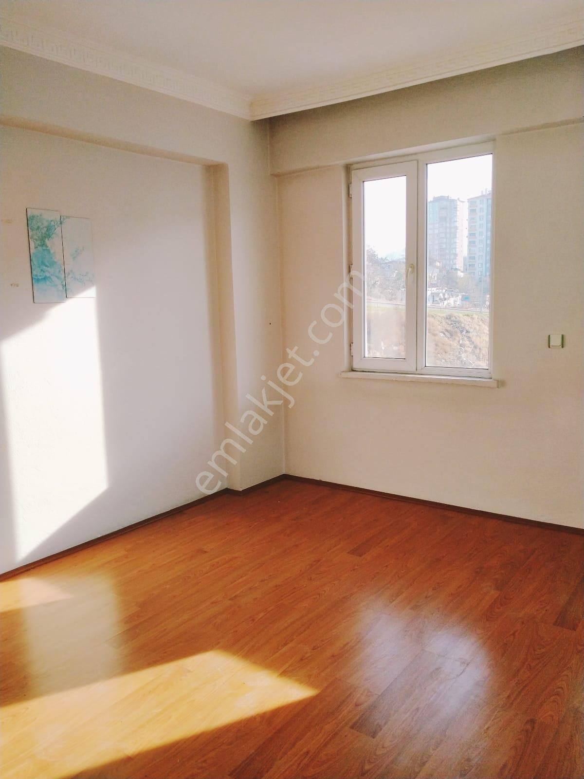 Battalgazi Mahallesinde 3+1 Kombili Satılık Daire - Görsel 12